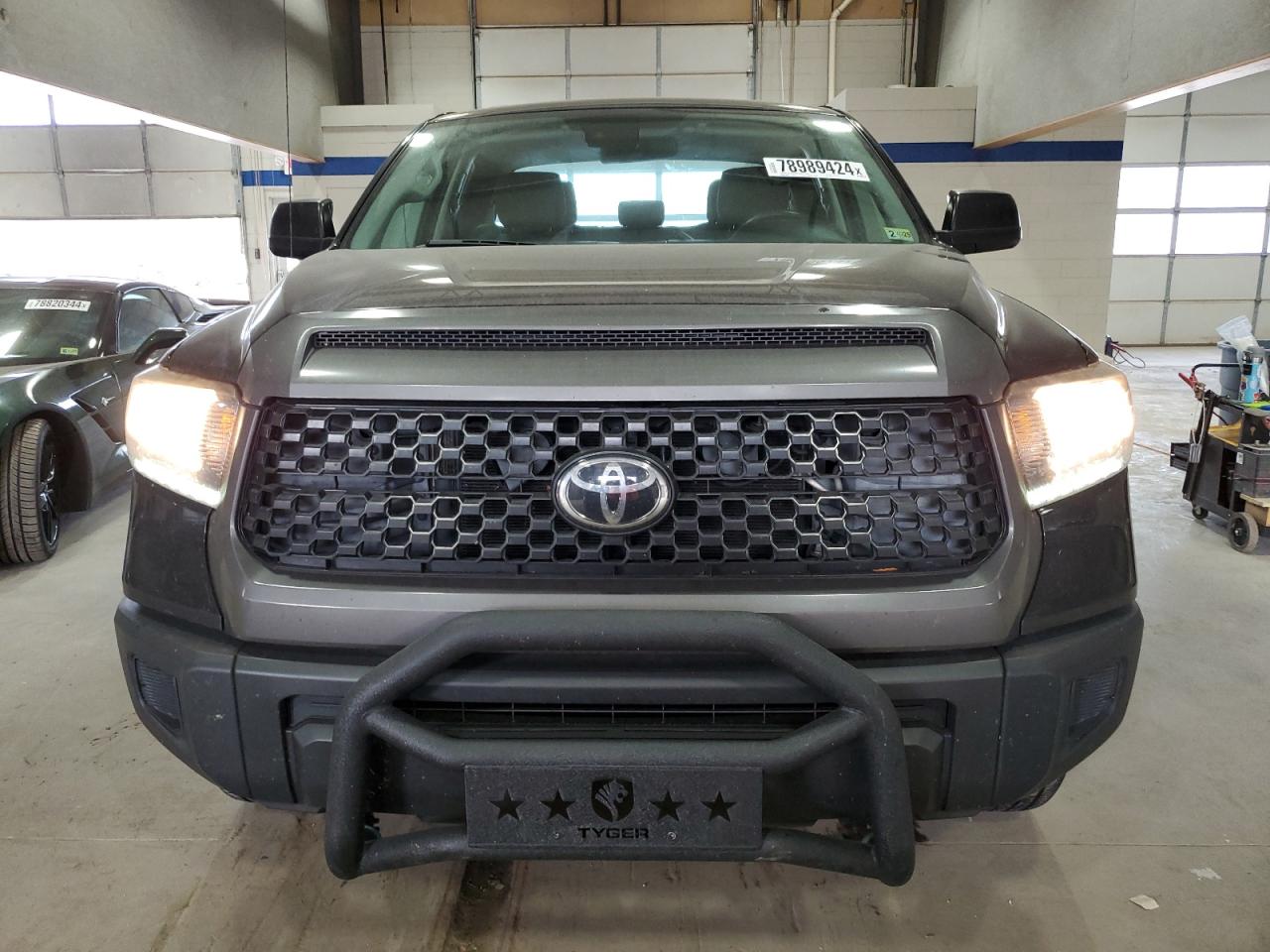 2018 Toyota Tundra VIN 5TFRM5F14JX124015 Copart auction photo, rear end damage thumbnail 5