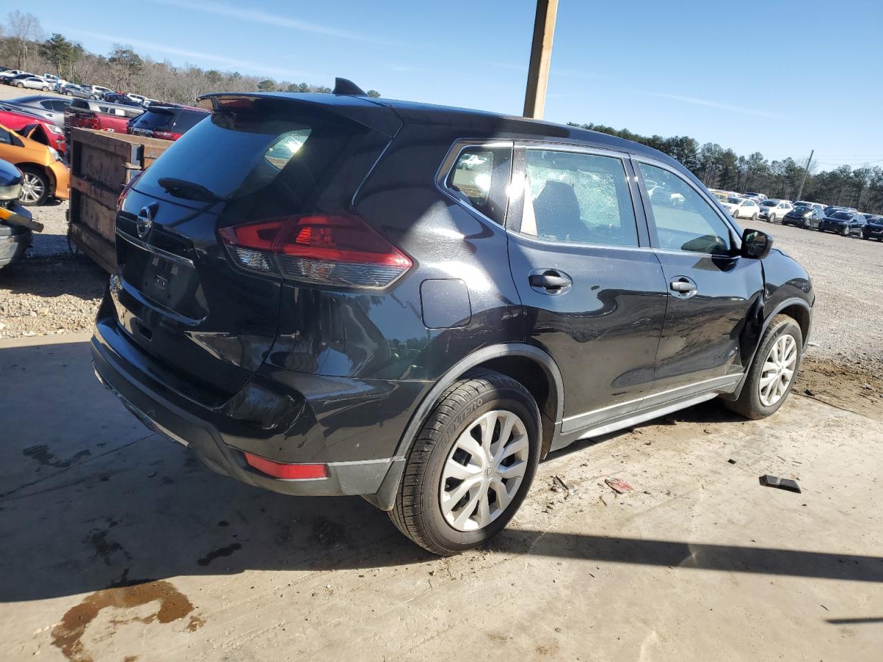 2018 Nissan Rogue VIN KNMAT2MT6JP580777 Copart auction photo, front end / side damage thumbnail 3