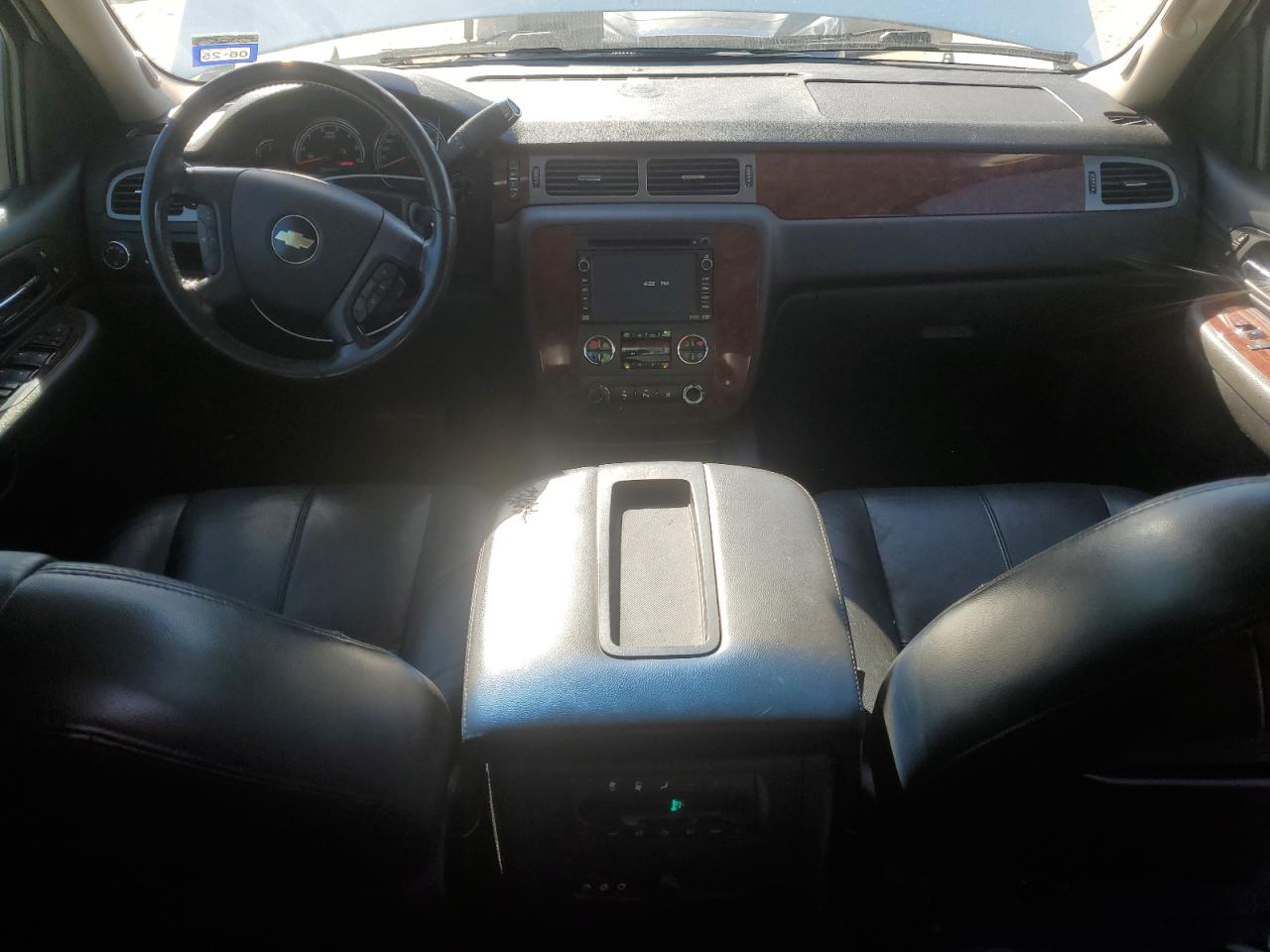 2009 Chevrolet Tahoe VIN 1GNFC13559R122190 Copart auction photo, stripped / front end damage thumbnail 8