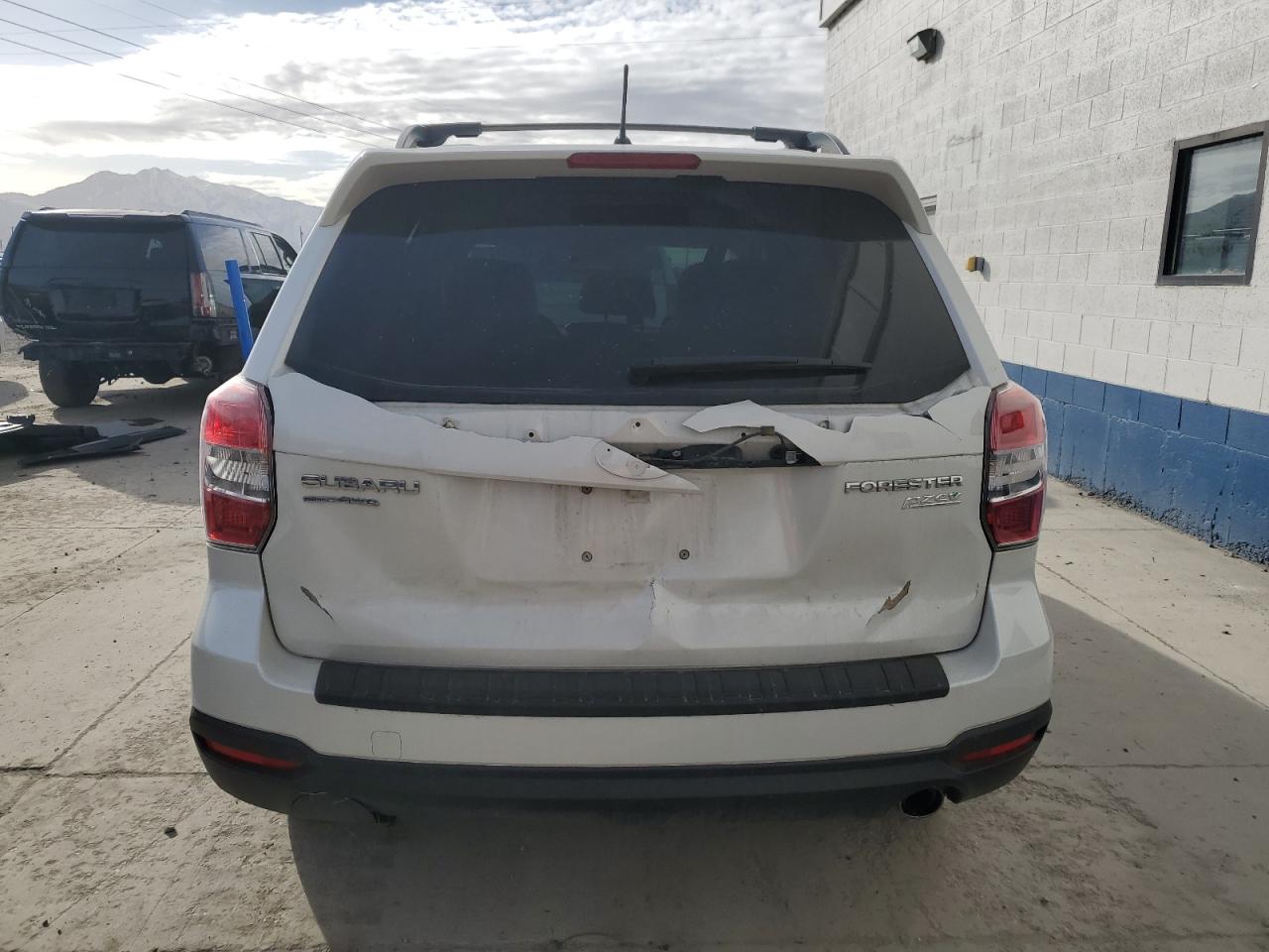 2015 Subaru Forester VIN JF2SJAHC6FH497383 Copart auction photo, front end damage thumbnail 6