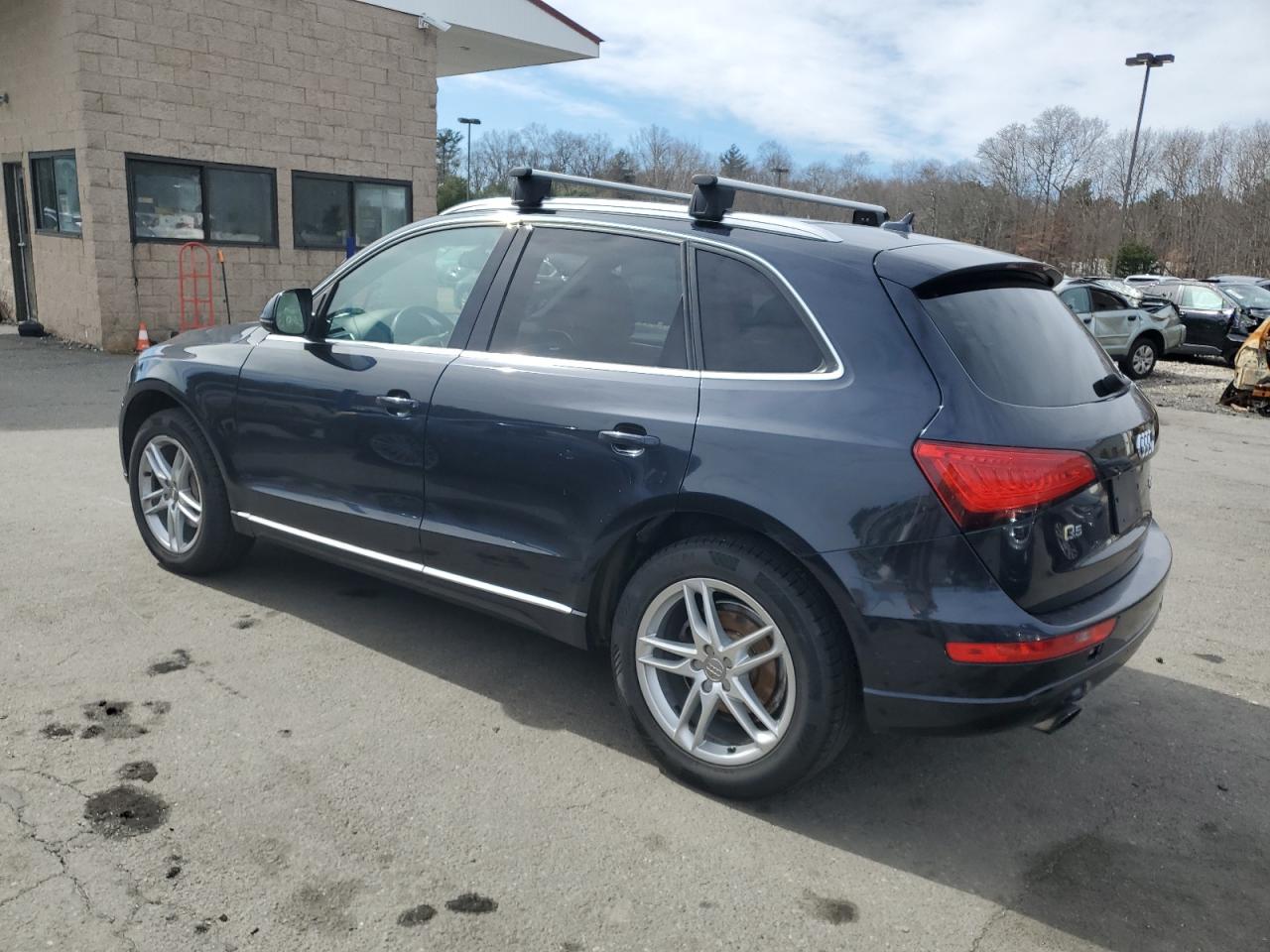 2014 Audi Q5 VIN WA1LFAFP2EA064235 Copart auction photo, mechanical / minor dent/scratches damage thumbnail 2