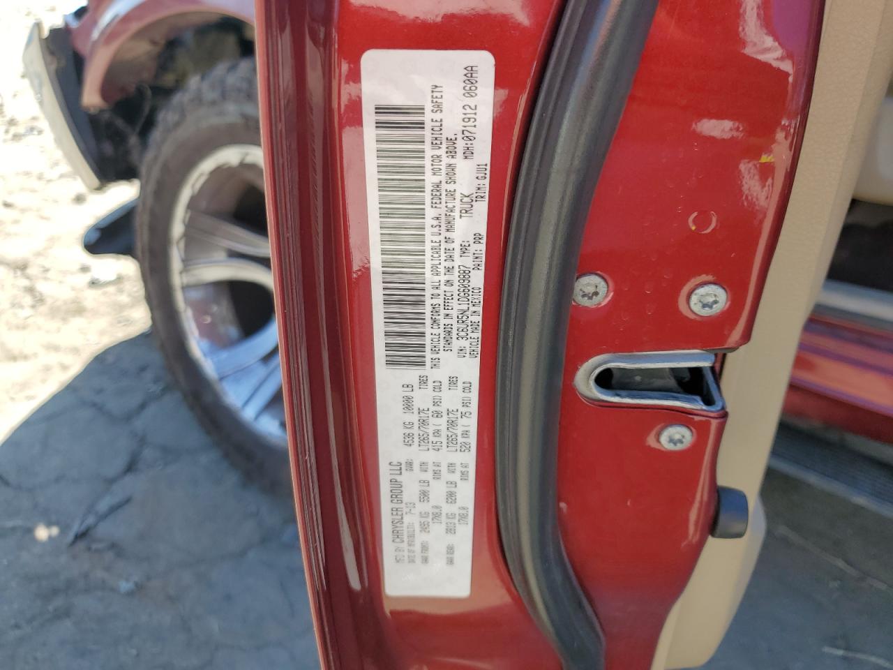 2013 RAM 2500 VIN 3C6UR5NL1DG609887 Copart auction photo, front end / undercarriage damage thumbnail 12