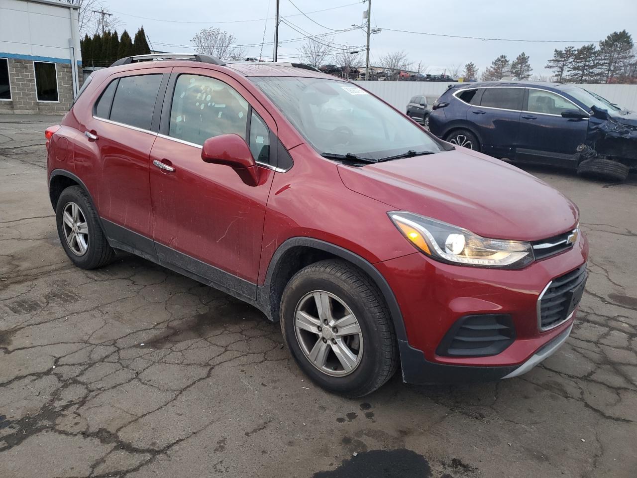 2020 Chevrolet Trax VIN 3GNCJPSB7LL155631 Copart auction photo, side damage thumbnail 4