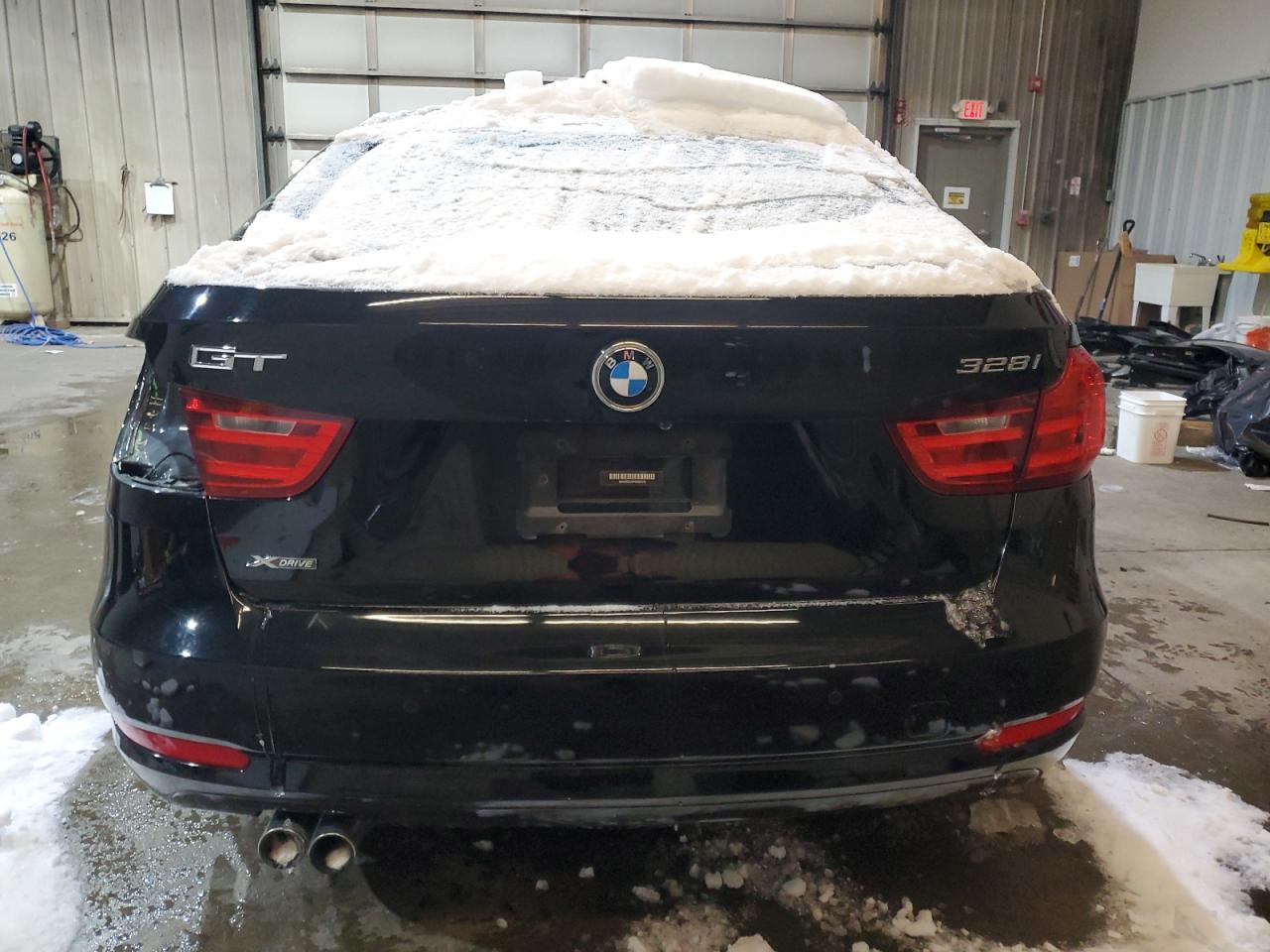 2015 BMW 3er VIN WBA3X5C59FD560479 Copart auction photo, rear end / minor dent/scratches damage thumbnail 6