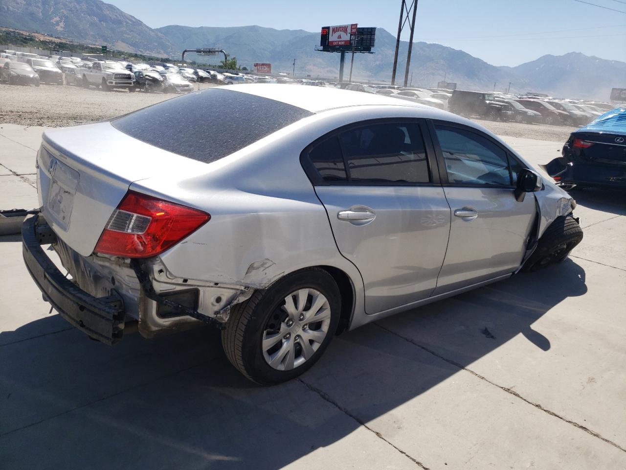 2012 Honda Civic VIN 2HGFB2F55CH313825 Copart auction photo, front end / rear end damage thumbnail 3