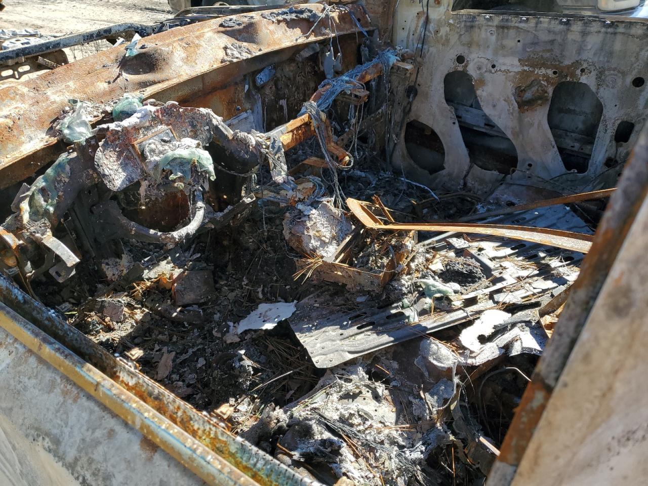 2018 Chevrolet Tahoe VIN 1GNSKBKC1JR287617 Copart auction photo, burn damage thumbnail 7