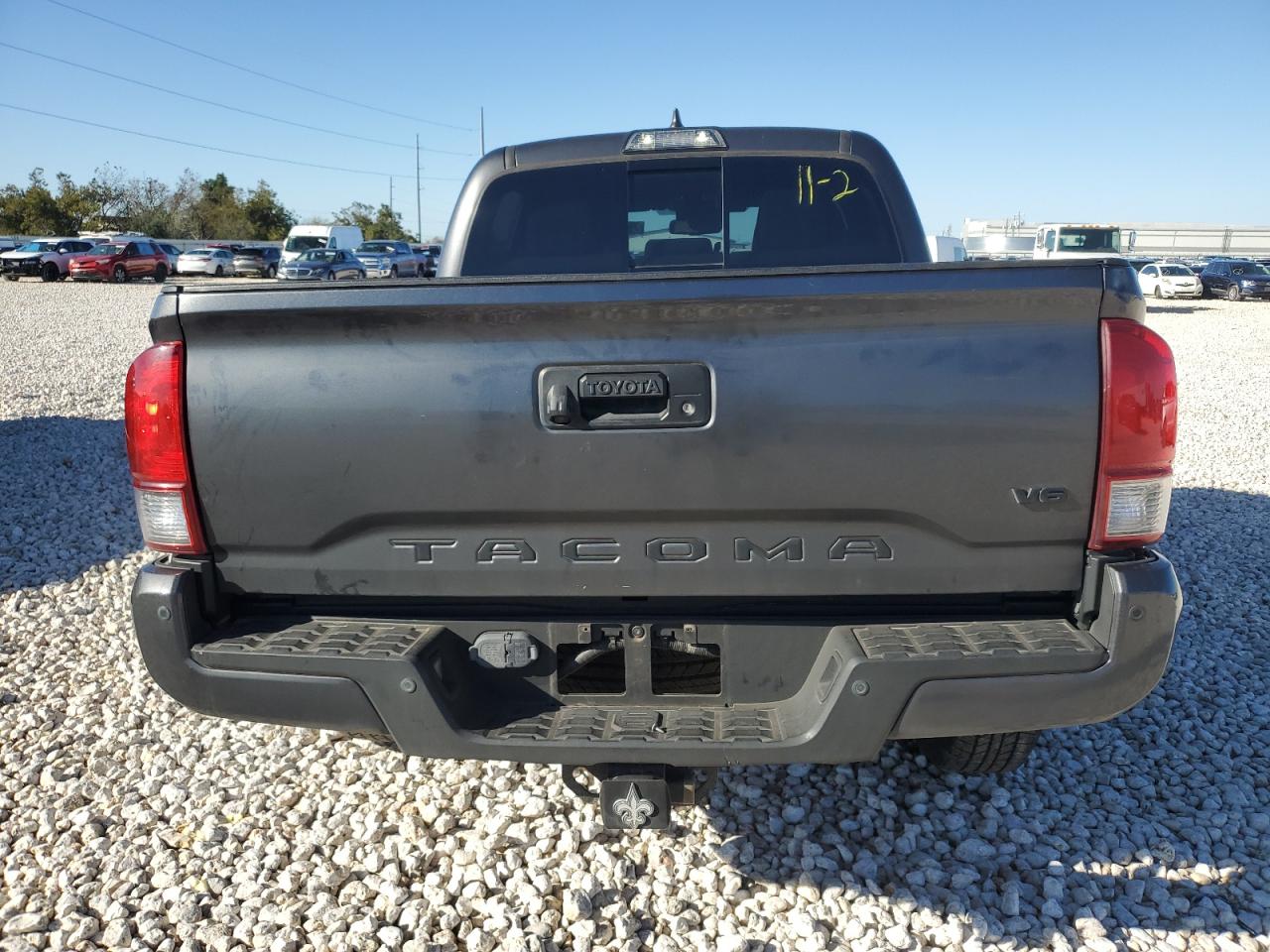 2018 Toyota Tacoma VIN 3TMAZ5CN5JM077766 Copart auction photo, front end damage thumbnail 6