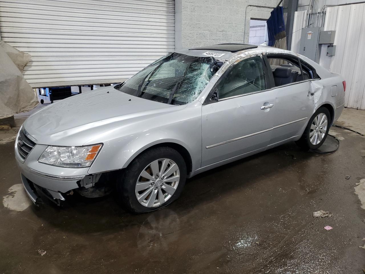 2009 Hyundai Sonata VIN 5NPEU46F99H560435