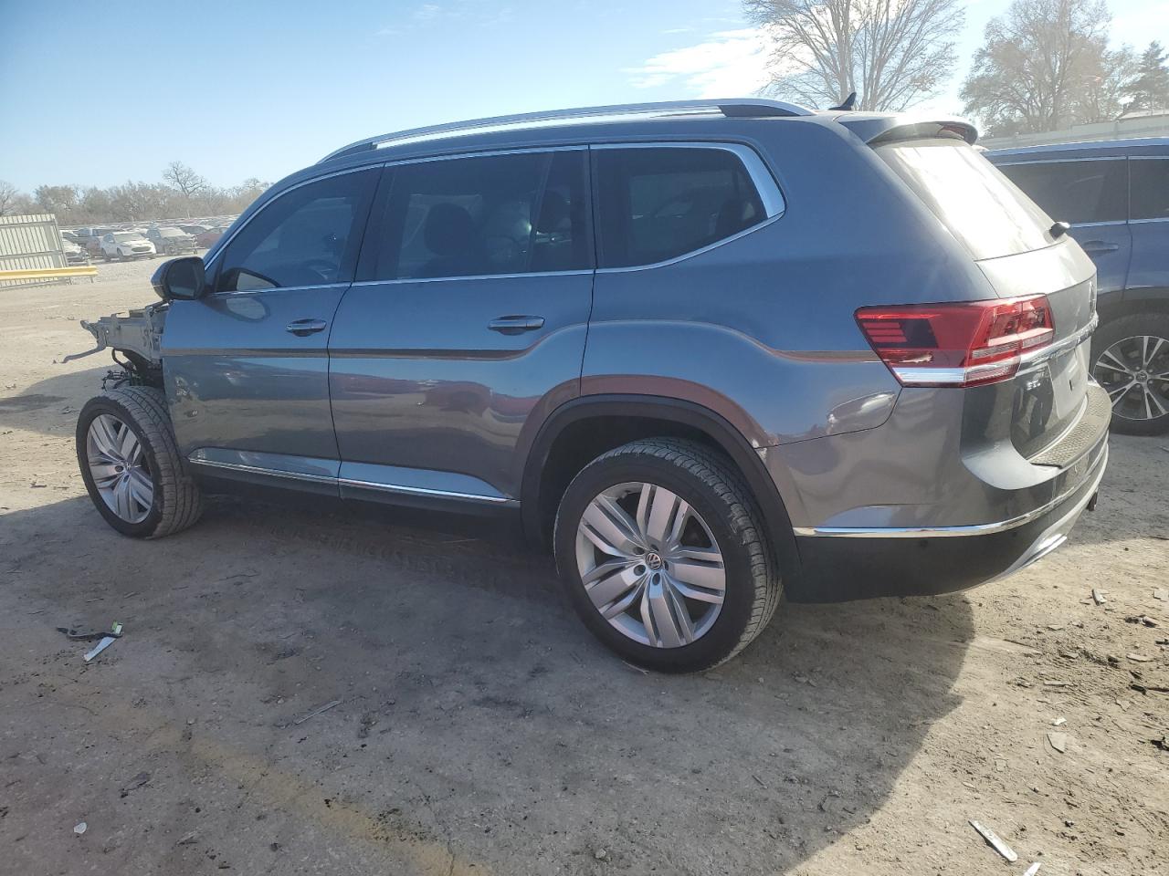 2019 Volkswagen Atlas VIN 1V2NR2CA7KC533054 Copart auction photo, front end damage thumbnail 2