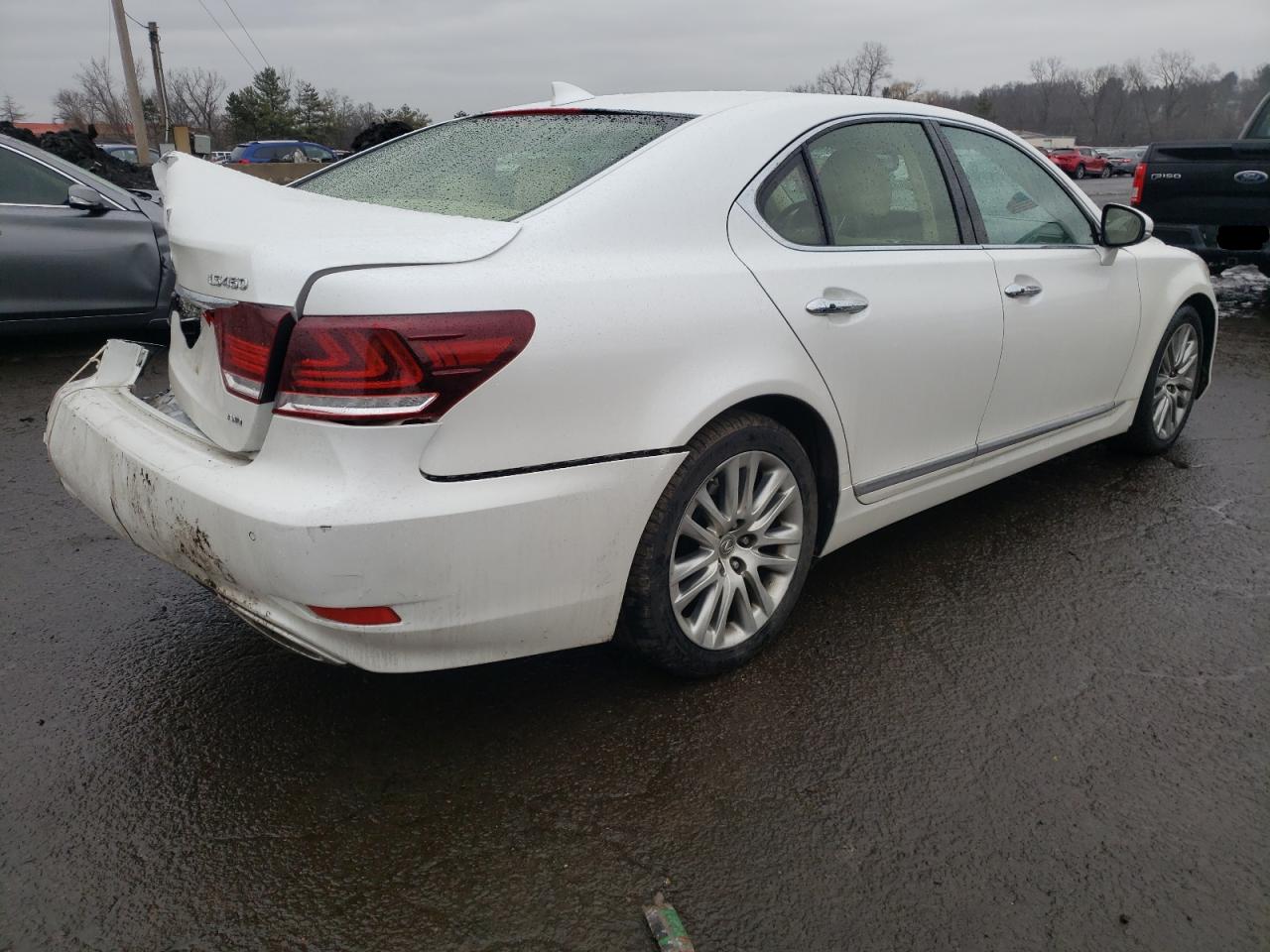 2016 Lexus LS VIN JTHCL5EF5G5026085 Copart auction photo, rear end / minor dent/scratches damage thumbnail 3