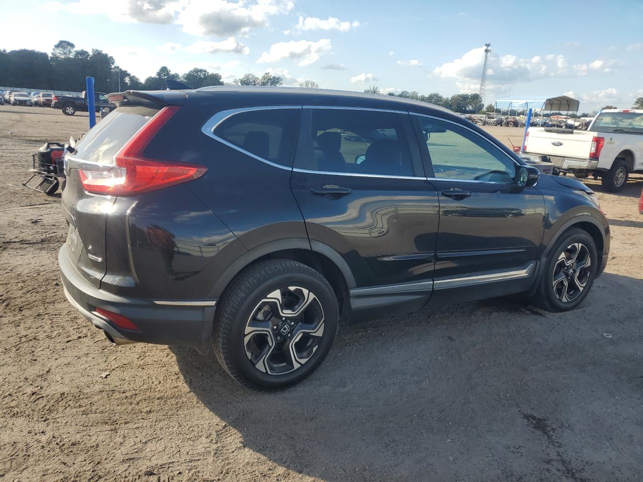 2017 Honda CR-V VIN 5J6RW1H90HL012278 Copart auction photo, side / front end damage thumbnail 3