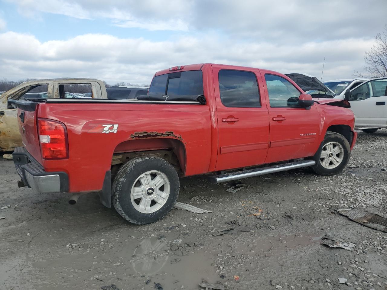2012 Chevrolet Silverado VIN 3GCPKTE73CG122772 Copart auction photo, all over / front end damage thumbnail 3