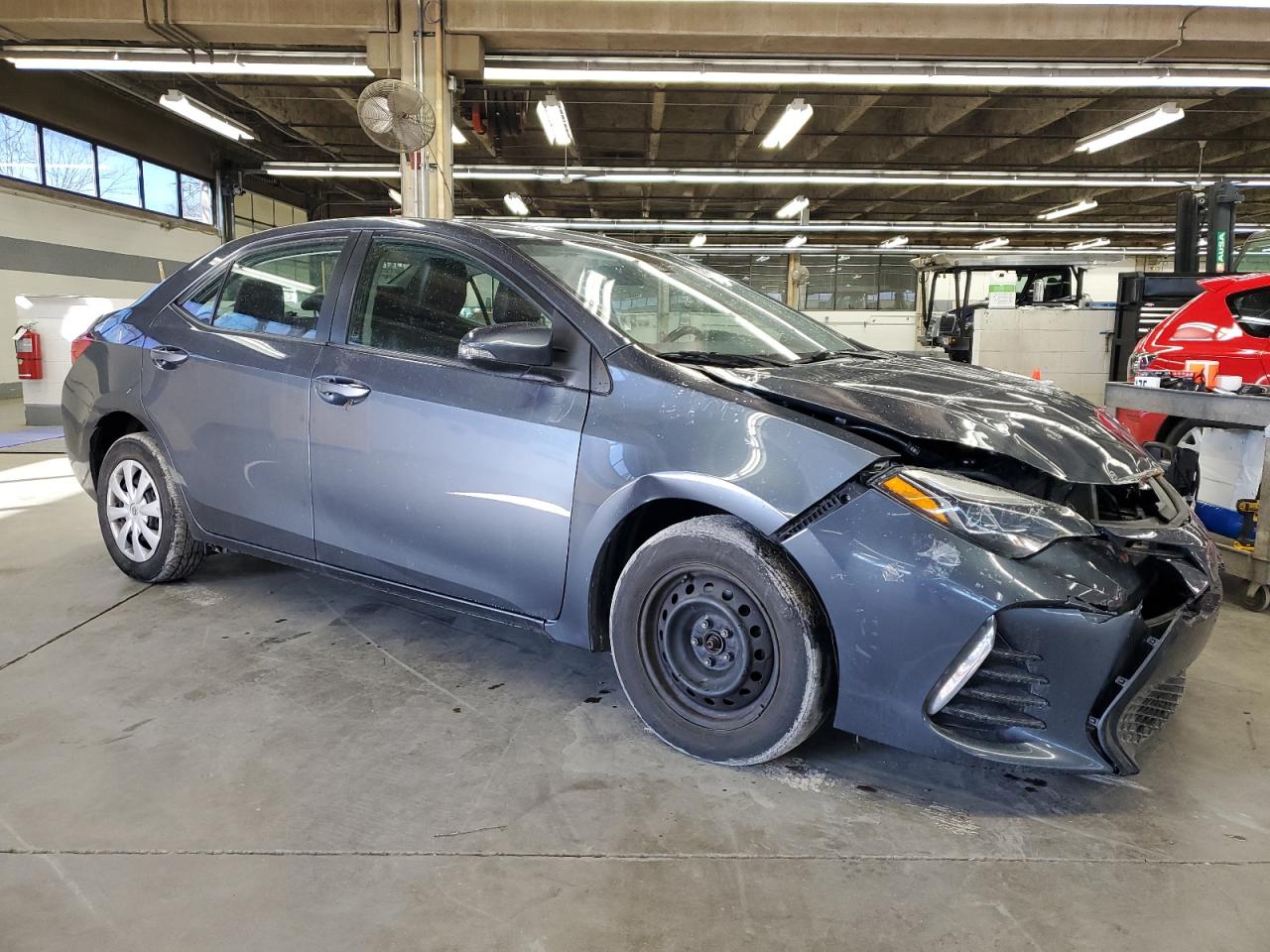 2019 Toyota Corolla VIN 2T1BURHE9KC136573 Copart auction photo, front end / rear end damage thumbnail 4