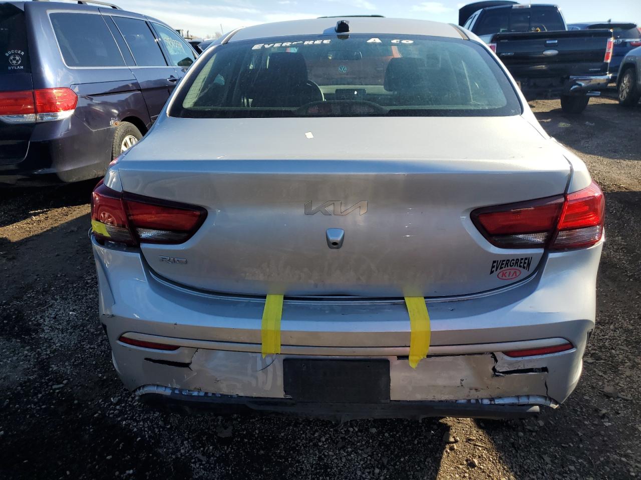 2022 KIA Rio VIN 3KPA24AD0NE437230 Copart auction photo, rear end / side damage thumbnail 6