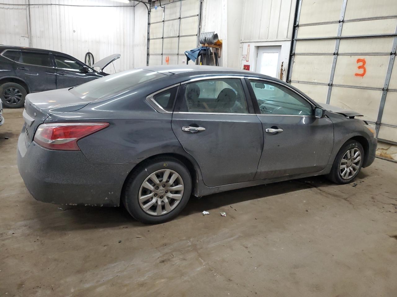 2013 Nissan Altima VIN 1N4AL3AP8DC136184 Copart auction photo, front end damage thumbnail 3