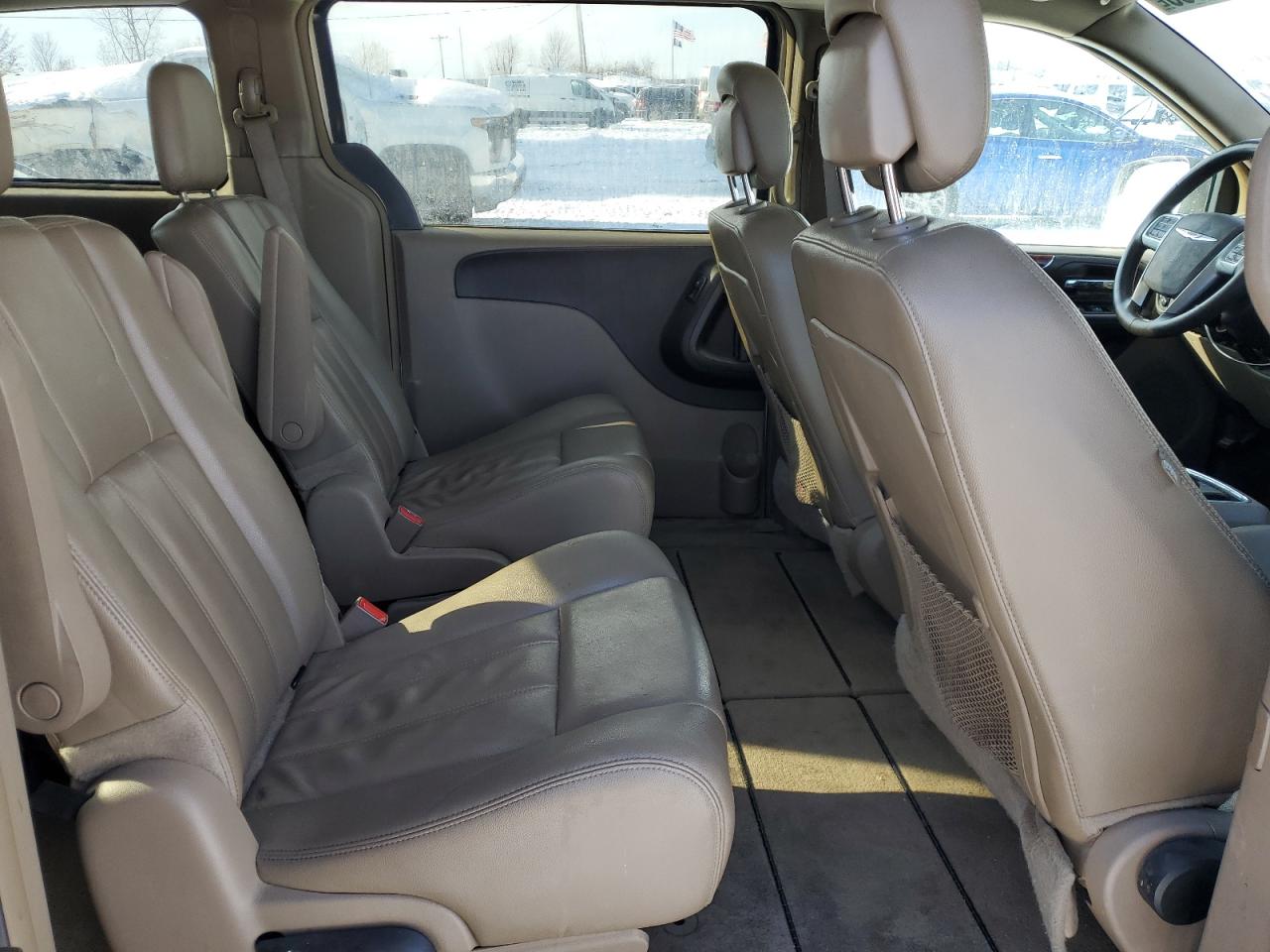 2013 Chrysler Town & Country VIN 2C4RC1BG6DR630860 Copart auction photo, front end damage thumbnail 11
