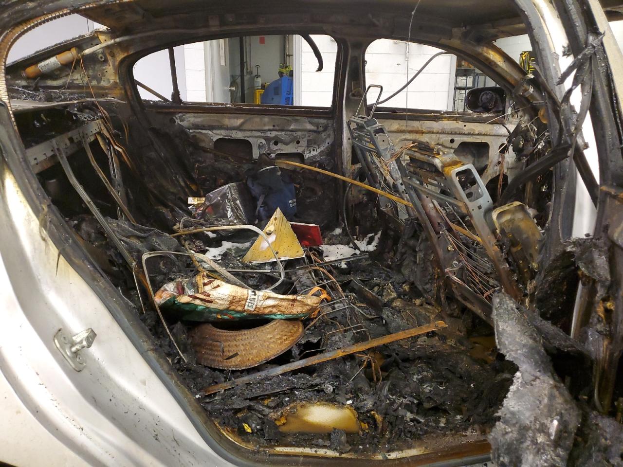 2009 Buick Lucerne VIN 1G4HP57199U107947 Copart auction photo, burn / rear end damage thumbnail 10