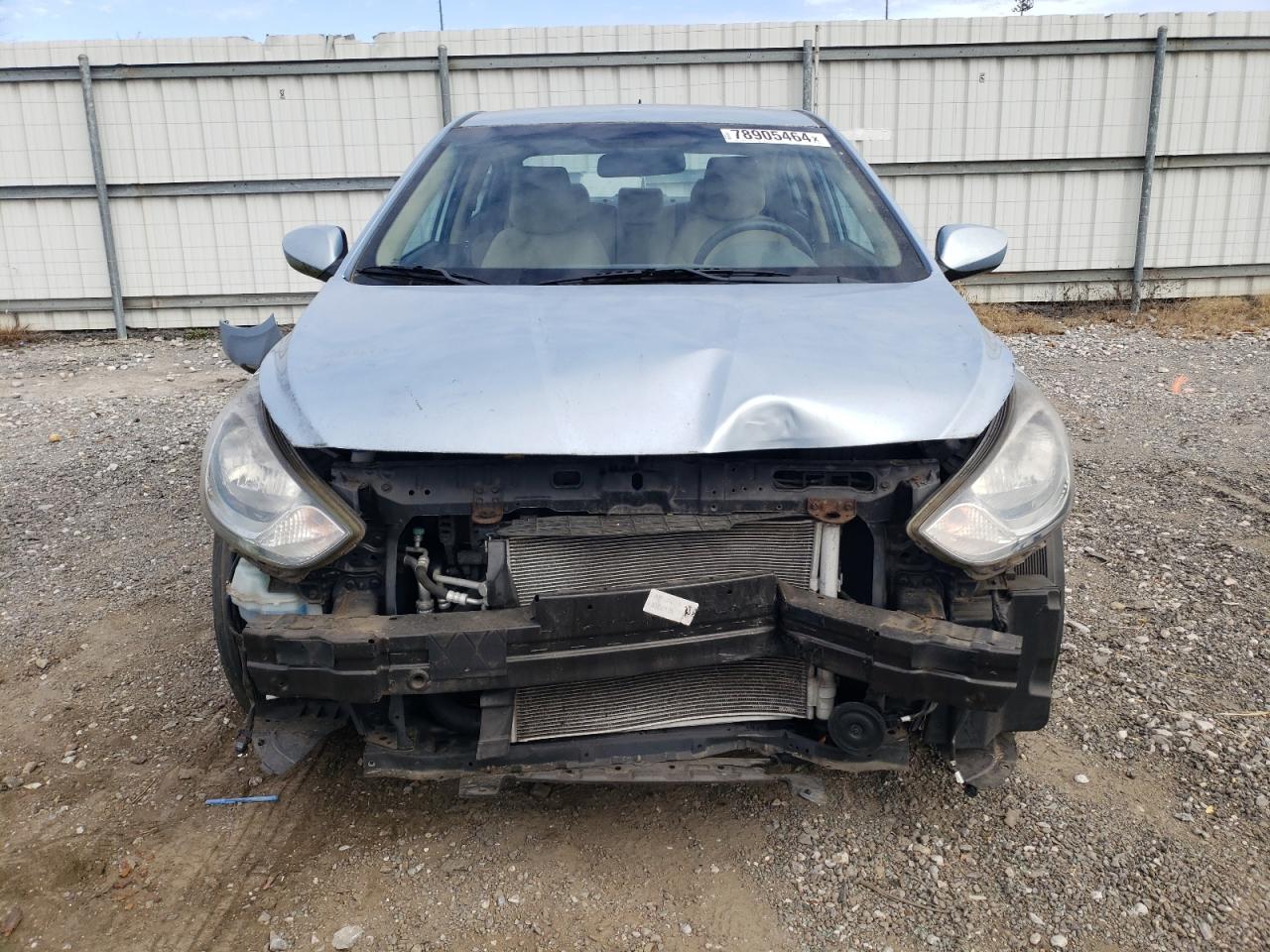 2013 Hyundai Accent VIN KMHCU4AE3DU315758 Copart auction photo, front end / minor dent/scratches damage thumbnail 5