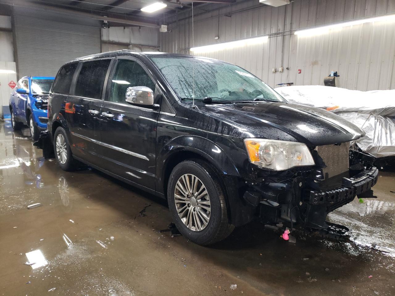 2014 Chrysler Town & Country VIN 2C4RC1CG6ER143707 Copart auction photo, front end damage thumbnail 4
