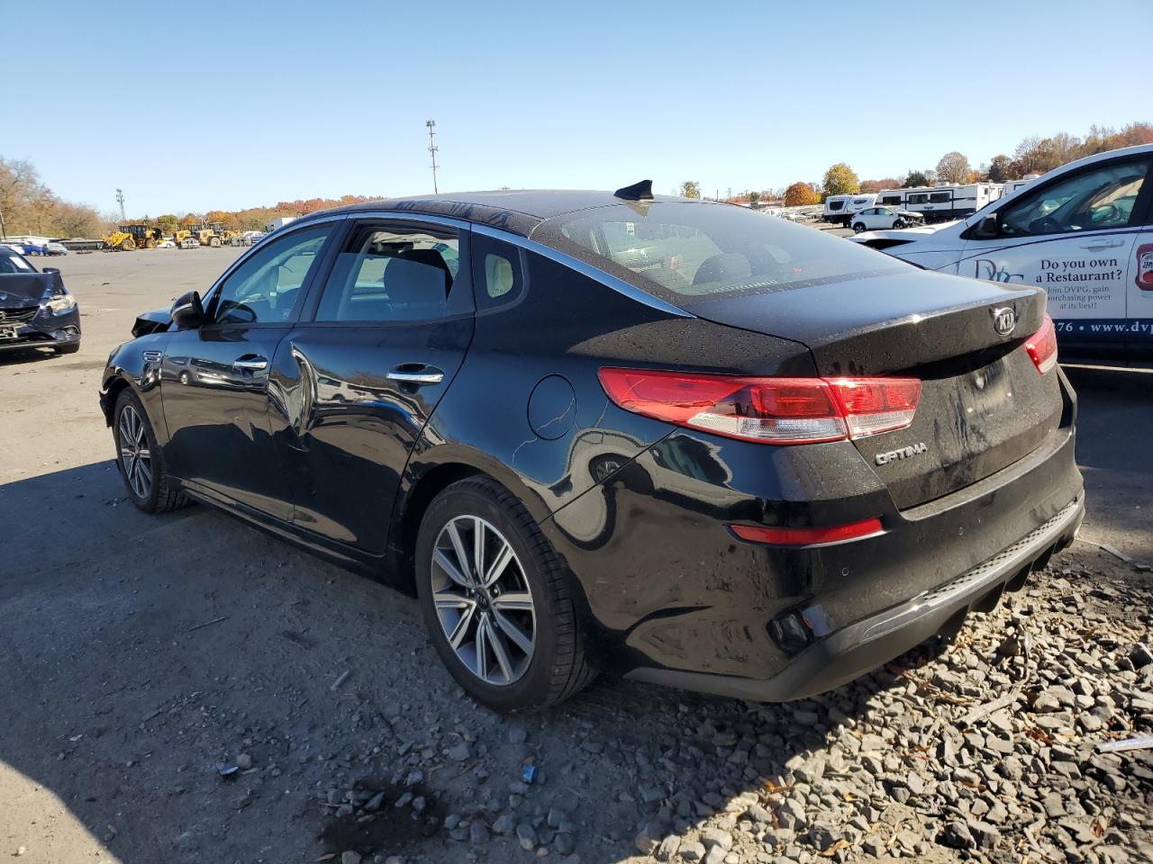 2019 KIA Optima VIN 5XXGT4L30KG370496 Copart auction photo, front end damage thumbnail 2
