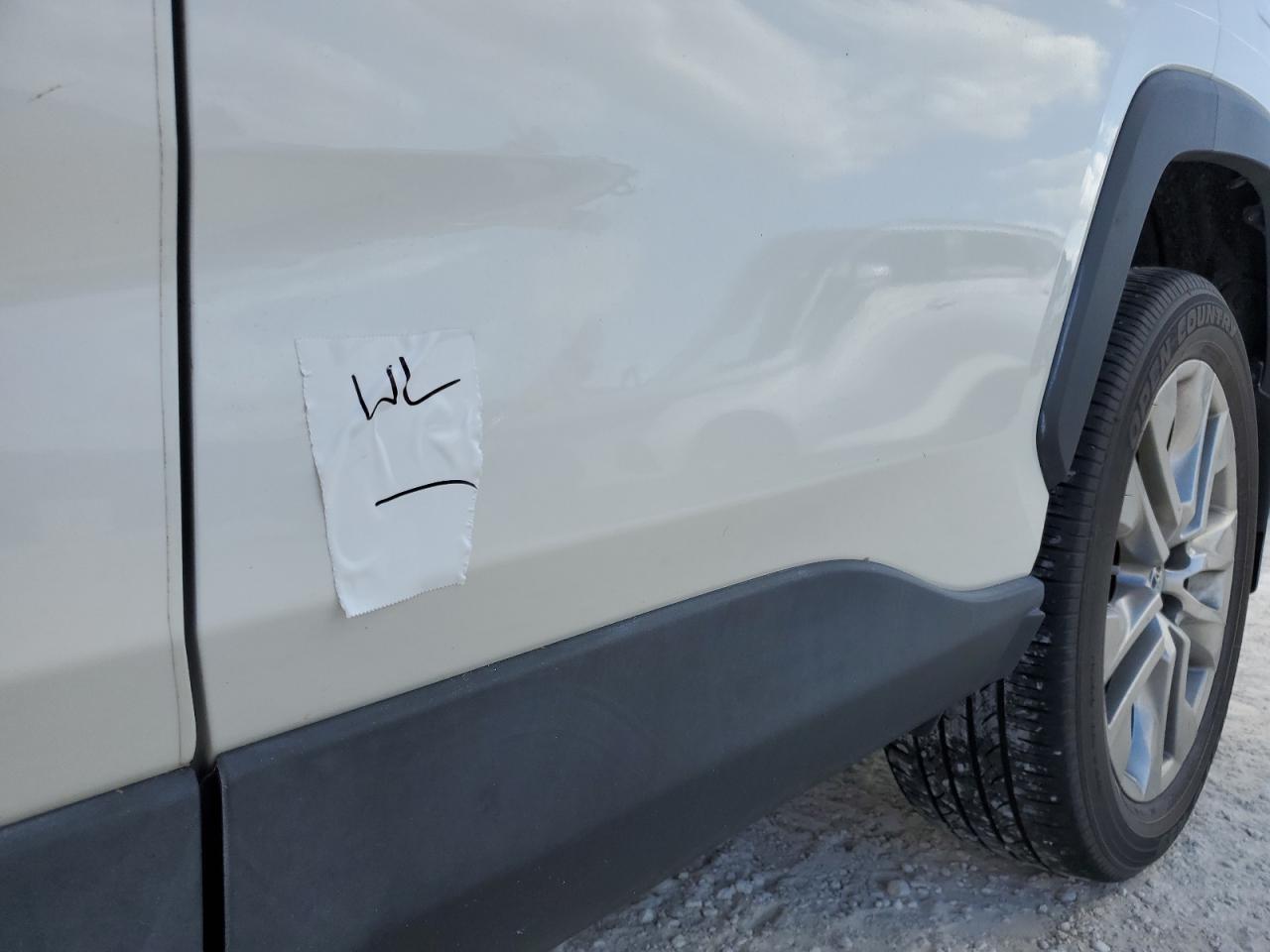 2019 Toyota RAV 4 VIN 2T3Y1RFV6KW027208 Copart auction photo, water/flood damage thumbnail 13