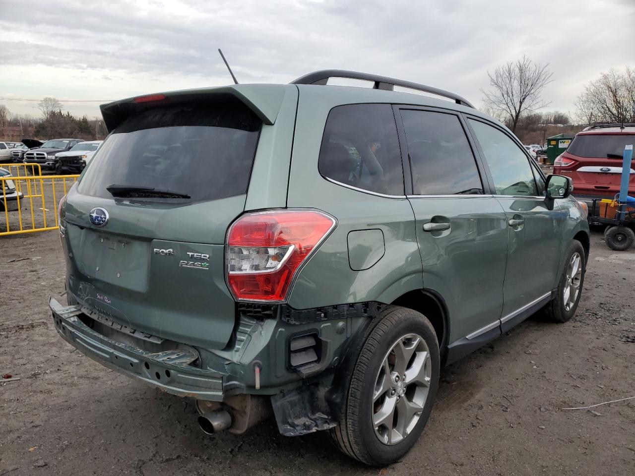2015 Subaru Forester VIN JF2SJAWC6FH815232 Copart auction photo, rear end damage thumbnail 3