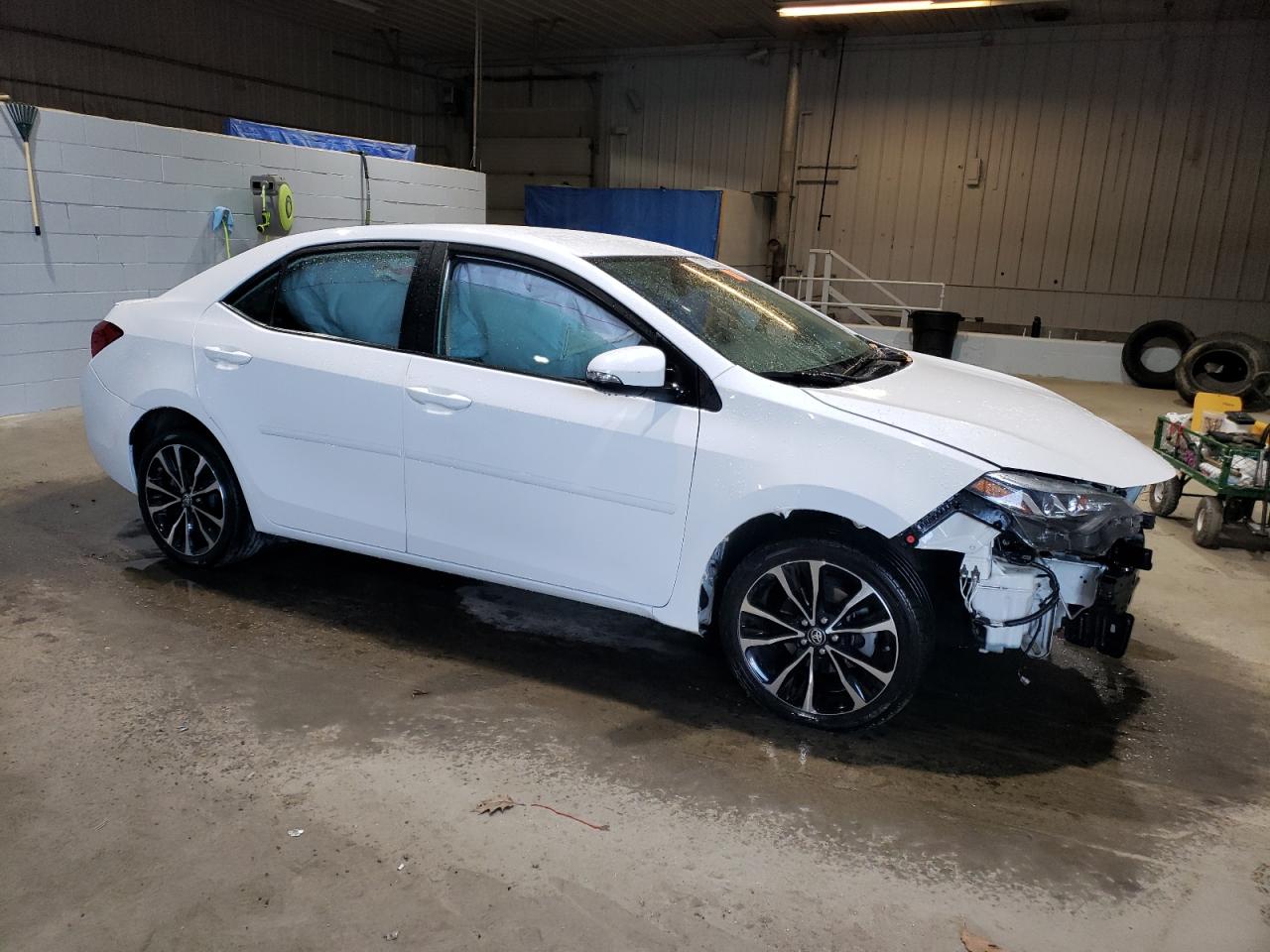 2019 Toyota Corolla VIN 2T1BURHE1KC132453 Copart auction photo, front end / minor dent/scratches damage thumbnail 4