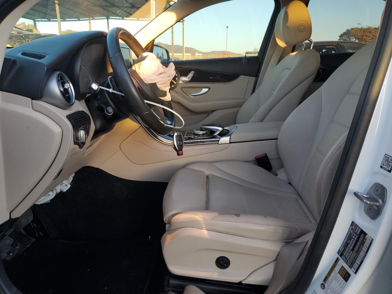 2016 Mercedes-Benz GLC VIN WDC0G4JB4GF078852 Copart auction photo, front end damage thumbnail 7