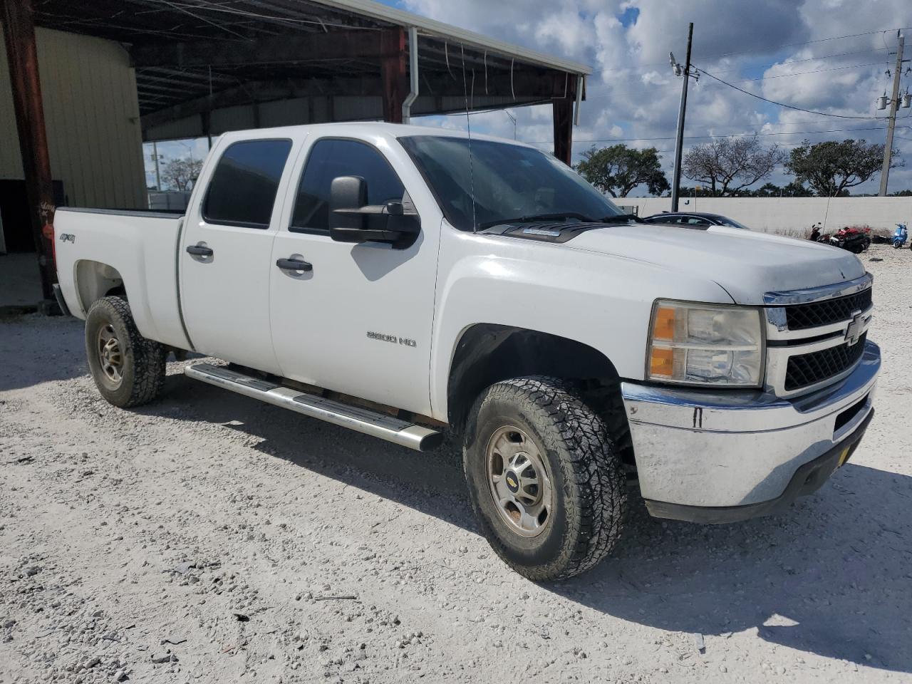 2014 Chevrolet Silverado VIN 1GC1KVCG1EF103291 Copart auction photo, minor dent/scratches / mechanical damage thumbnail 4