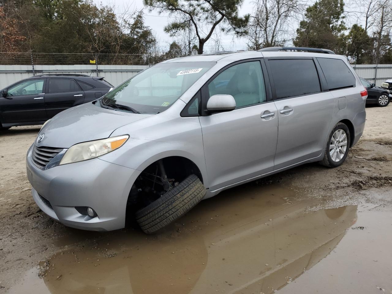 2012 Toyota Sienna VIN 5TDDK3DCXCS033199