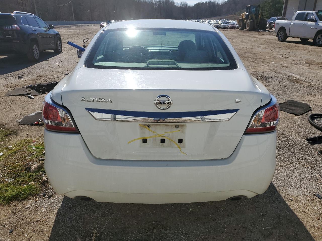 2015 Nissan Altima VIN 1N4AL3AP0FN404121 Copart auction photo, front end / side damage thumbnail 6