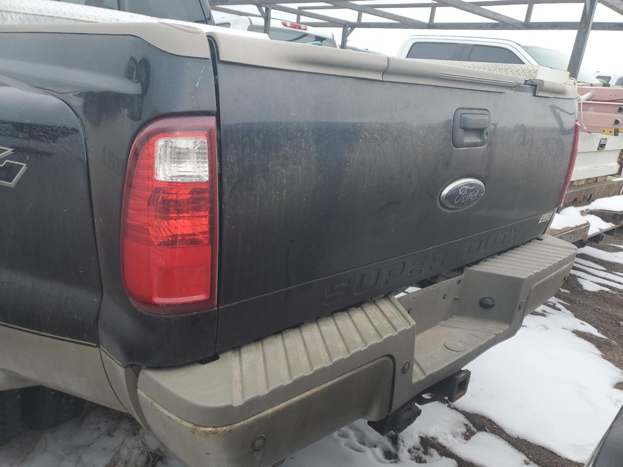 2008 Ford F450 VIN 1FTXW43R18EC21068 Copart auction photo, vandalism damage thumbnail 6