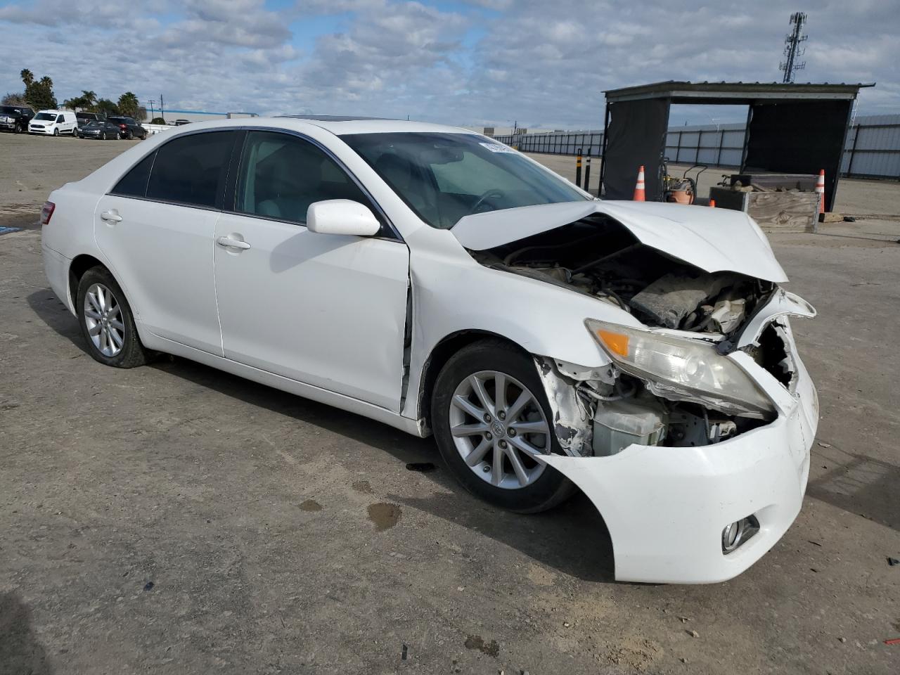 2011 Toyota Camry VIN 4T1BF3EK2BU584606 Copart auction photo, front end damage thumbnail 4