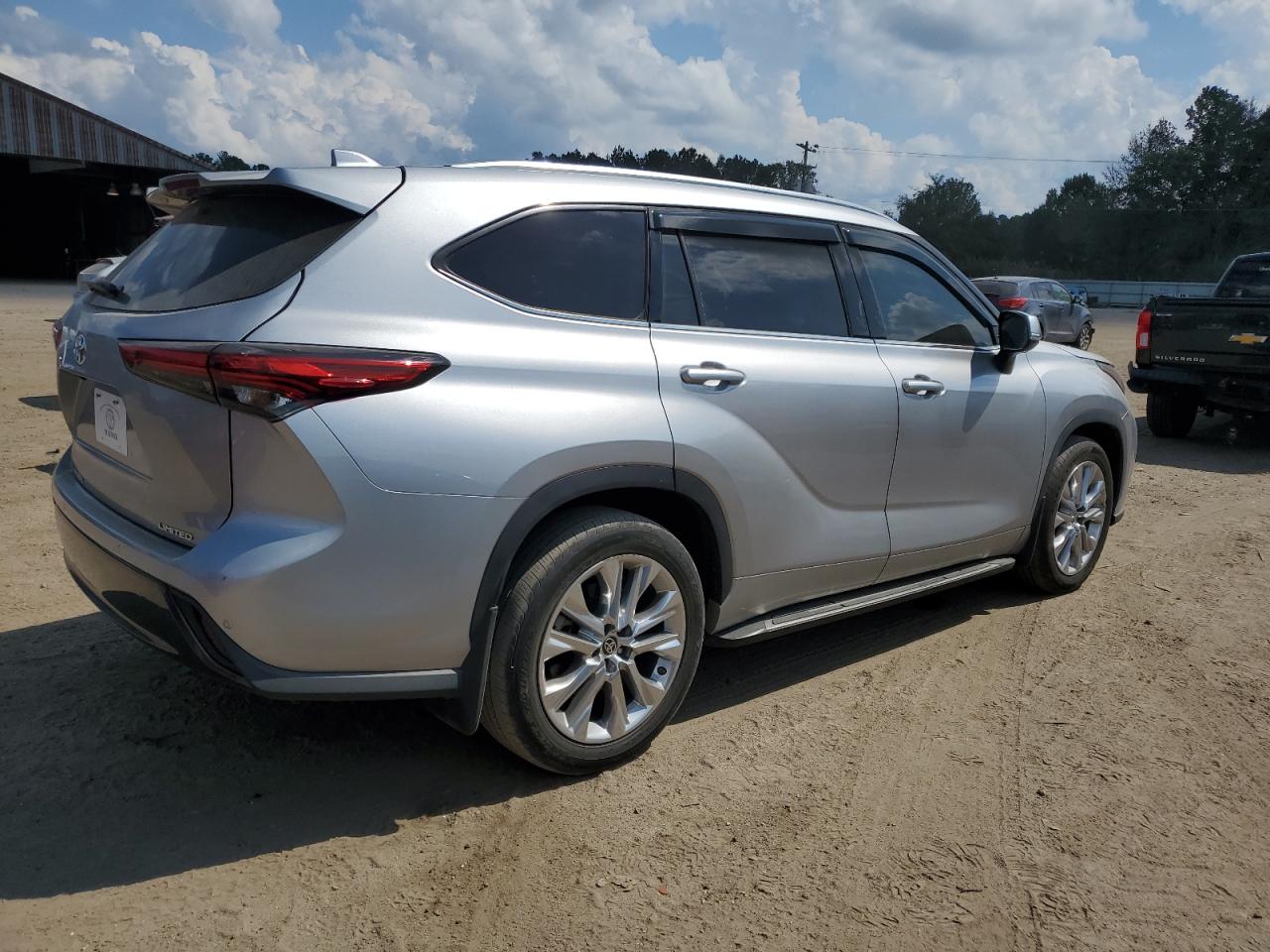2020 Toyota Highlander VIN 5TDYZRAH0LS028061 Copart auction photo, water/flood damage thumbnail 3