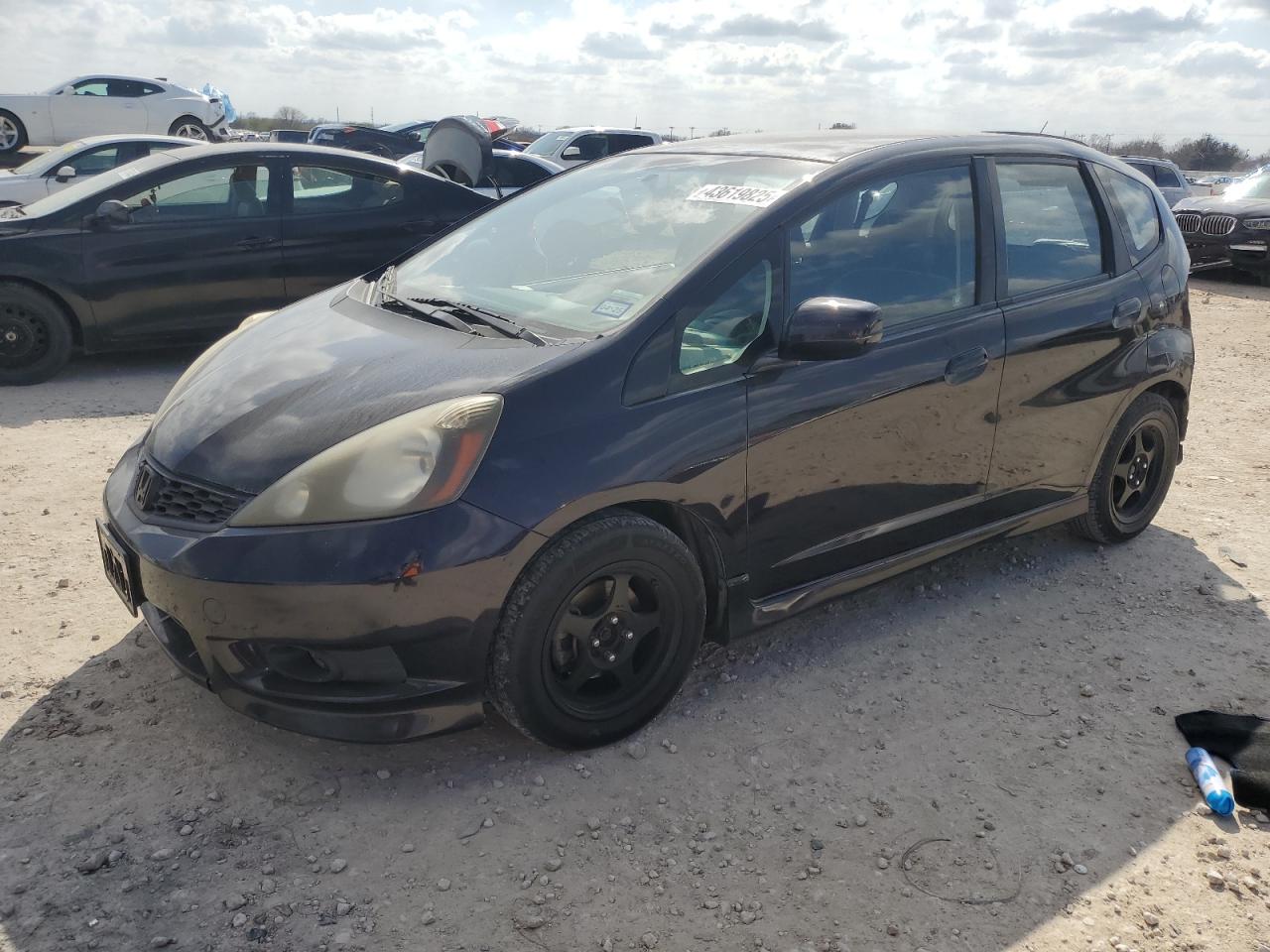 2013 Honda Fit VIN JHMGE8H55DC019564