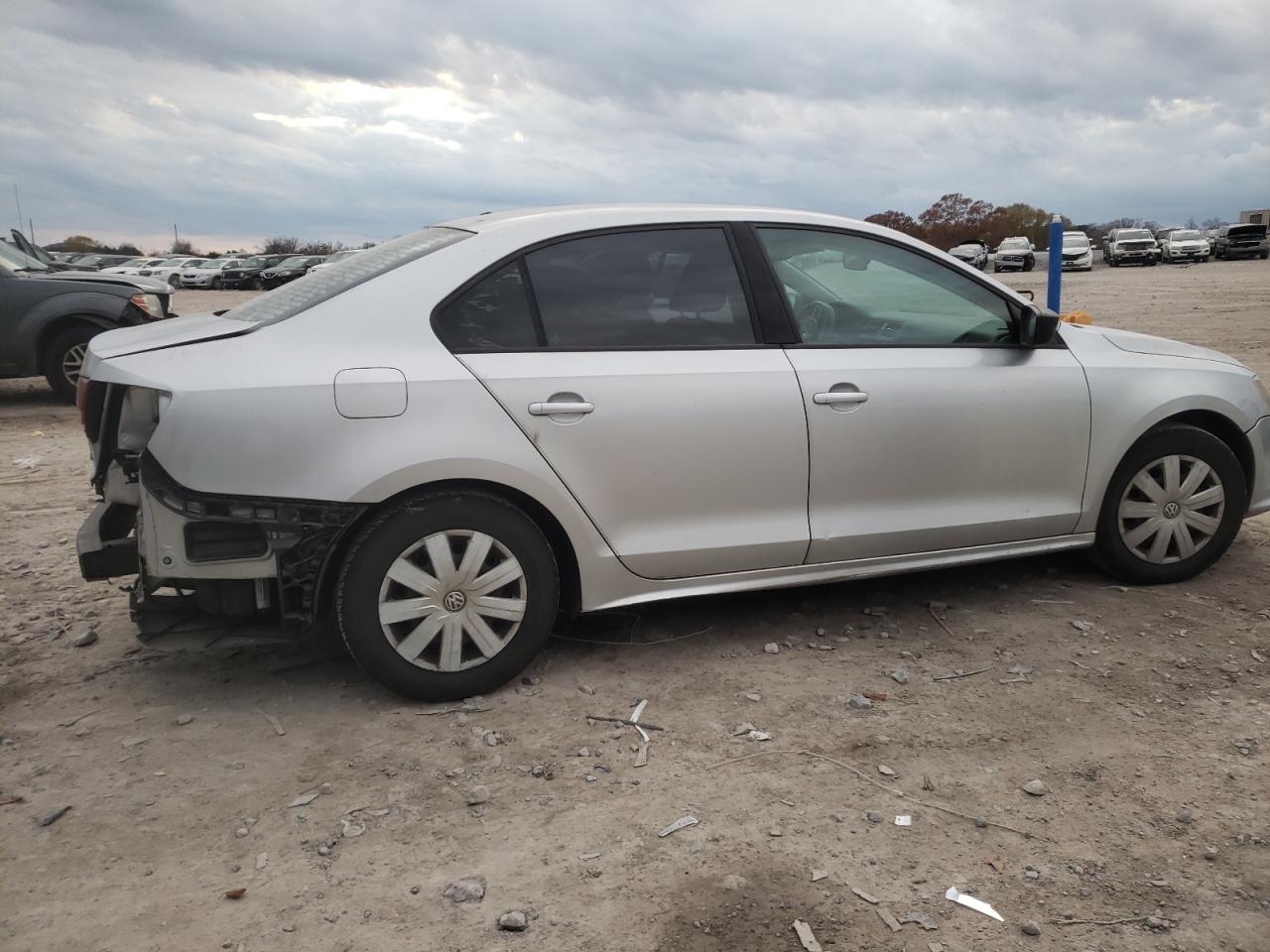 2016 Volkswagen Jetta VIN 3VW267AJ0GM217303 Copart auction photo, rear end / front end damage thumbnail 3