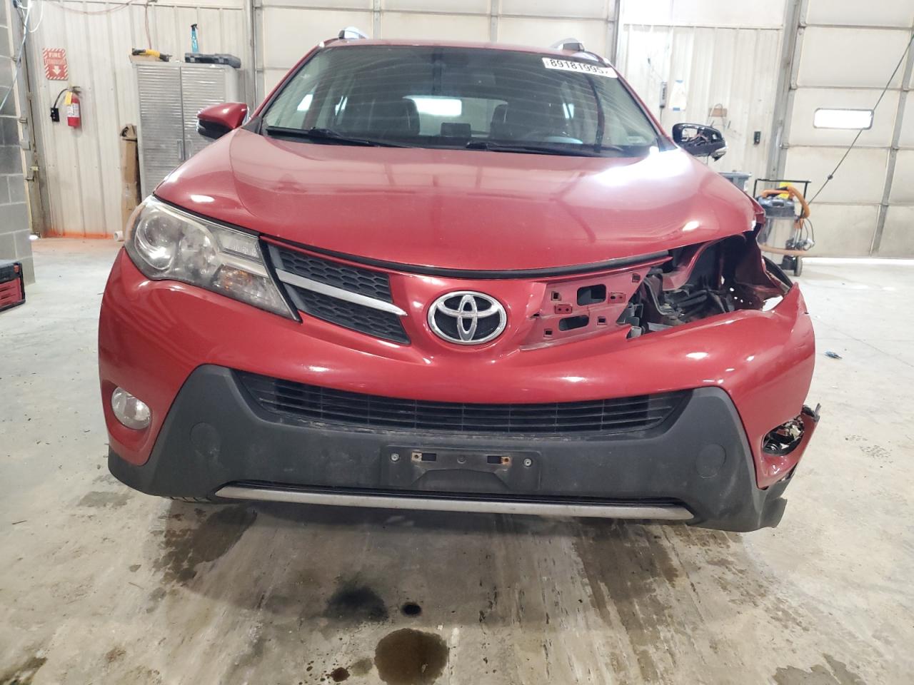2015 Toyota RAV 4 VIN 2T3DFREV4FW322248 Copart auction photo, front end / minor dent/scratches damage thumbnail 5