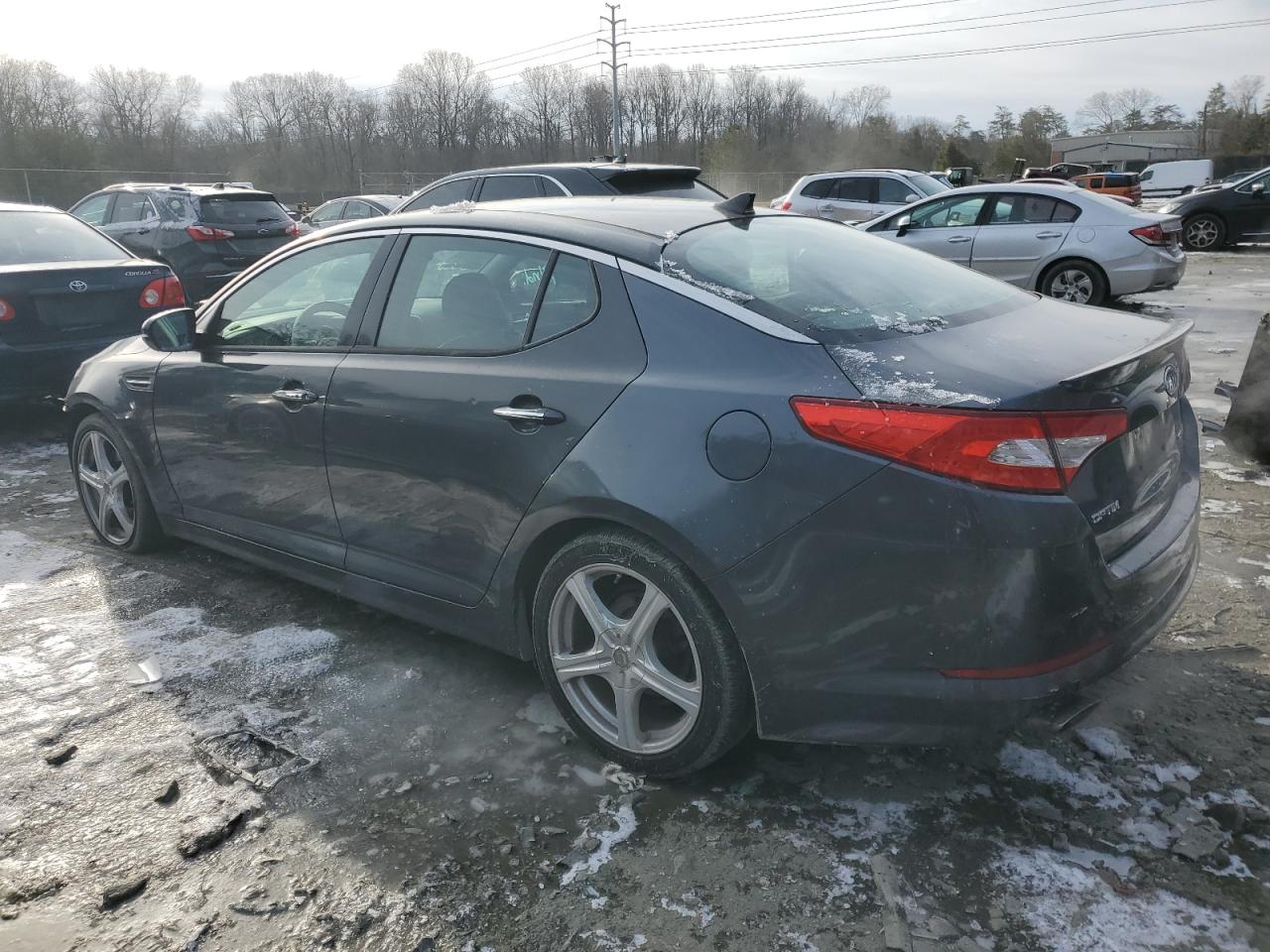 2011 KIA Optima VIN KNAGR4A66B5133248 Copart auction photo, front end damage thumbnail 2