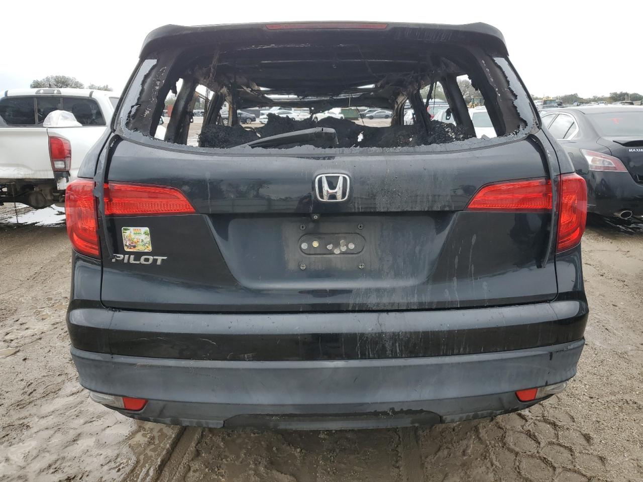 2016 Honda Pilot VIN 5FNYF5H87GB006236 Copart auction photo, burn damage thumbnail 6