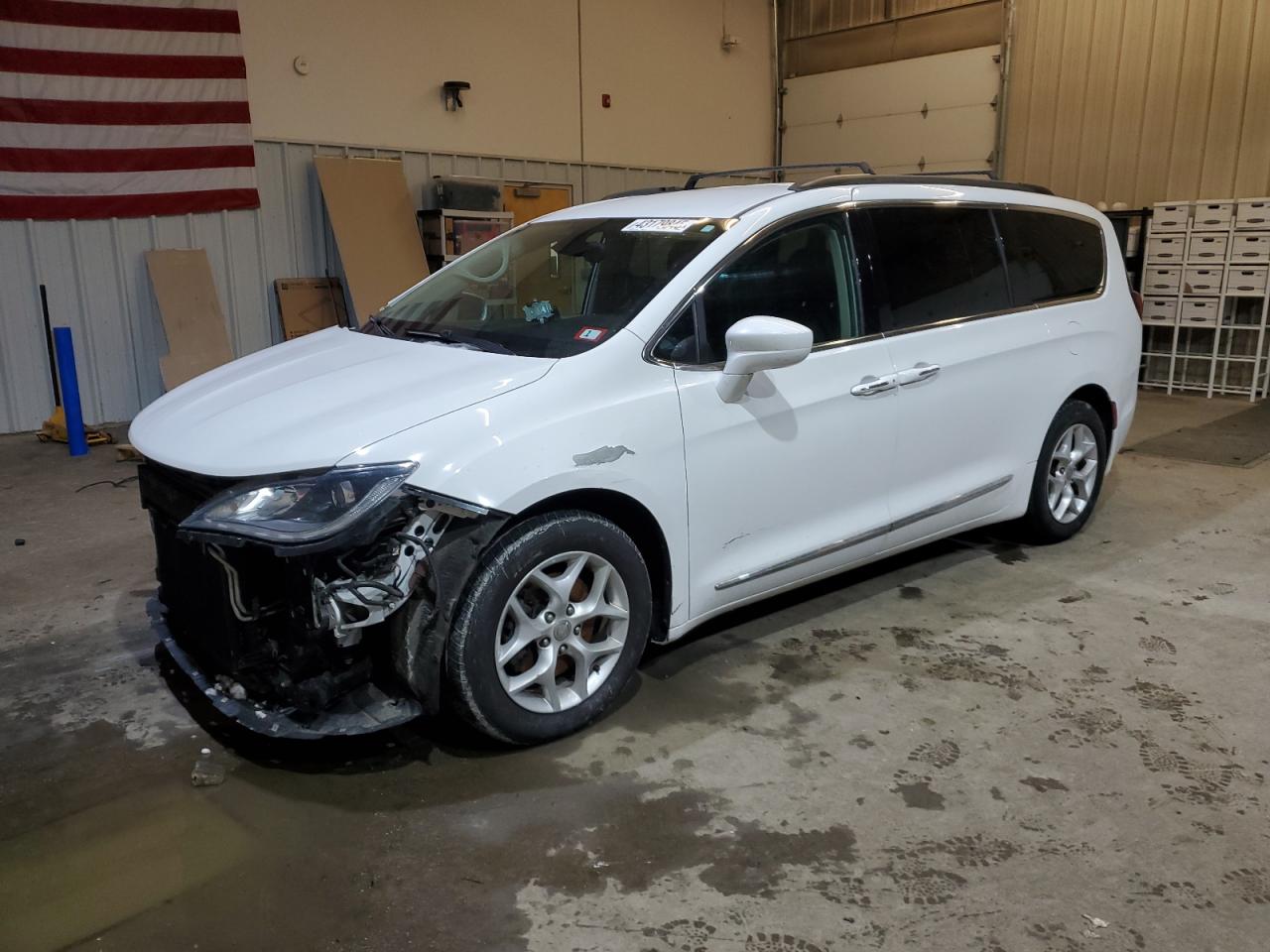 2017 Chrysler Pacifica VIN 2C4RC1BG0HR668316 - Copart auction photo