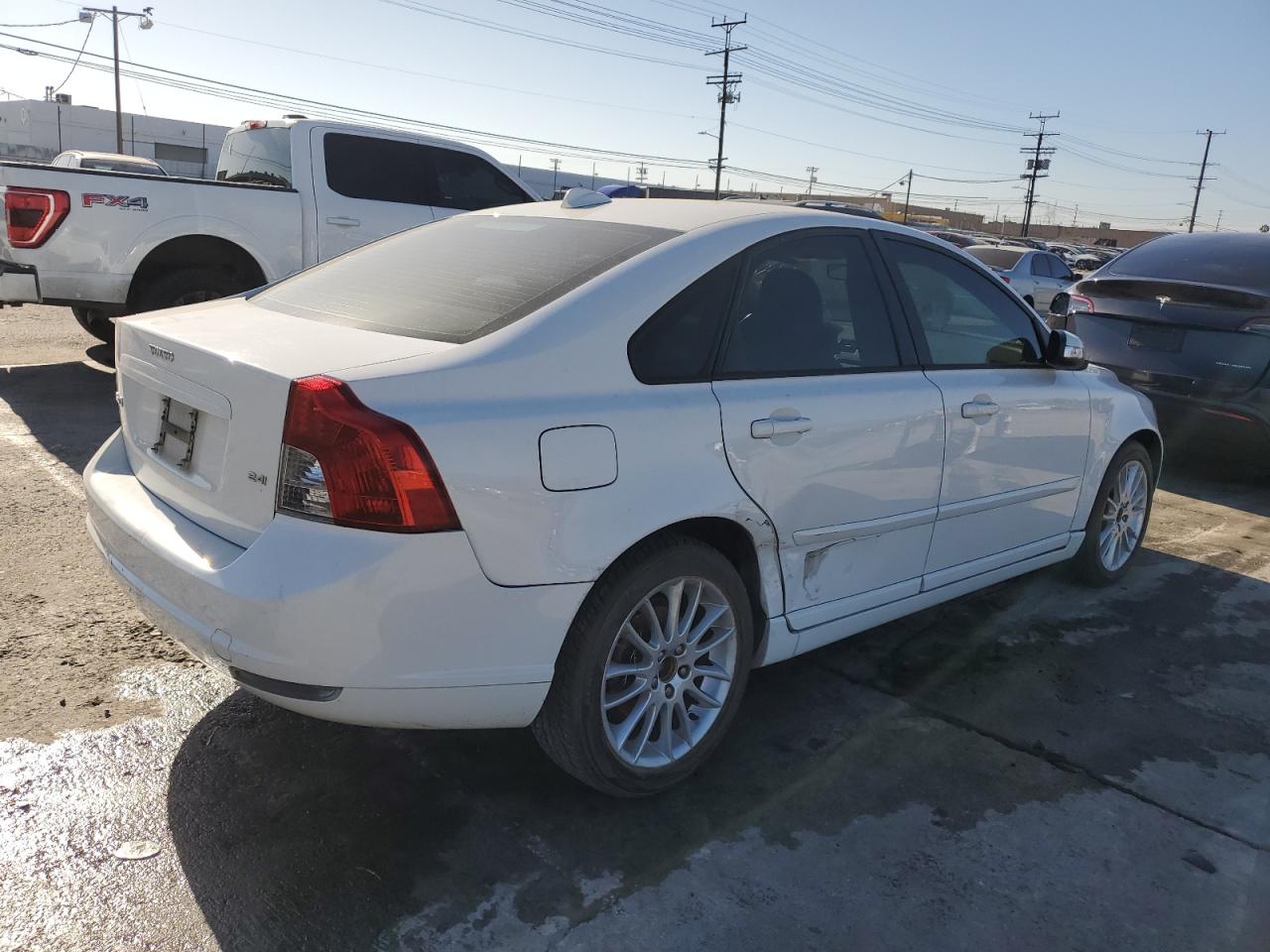 2008 Volvo S40 VIN YV1MS390282371364 Copart auction photo, side / rear end damage thumbnail 3