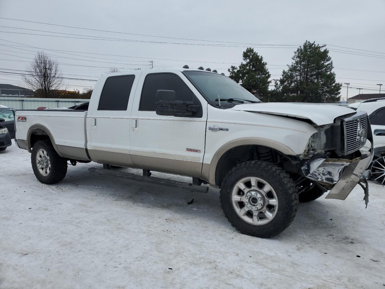 2005 Ford F250 VIN 1FTSW21P85EA99997 Copart auction photo, front end damage thumbnail 4