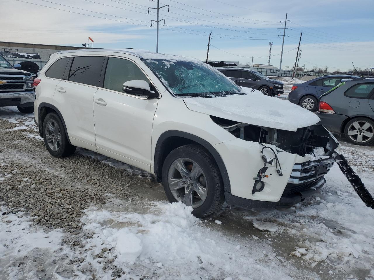 2017 Toyota Highlander VIN 5TDDZRFH2HS382016 Copart auction photo, front end damage thumbnail 4
