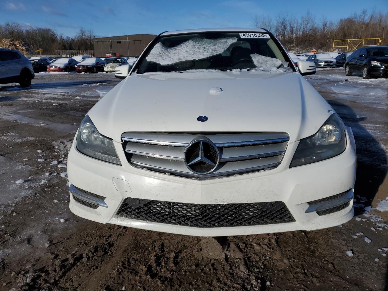 2013 Mercedes-Benz C-klasse VIN WDDGF4HBXDA787586 Copart auction photo, side / front end damage thumbnail 5