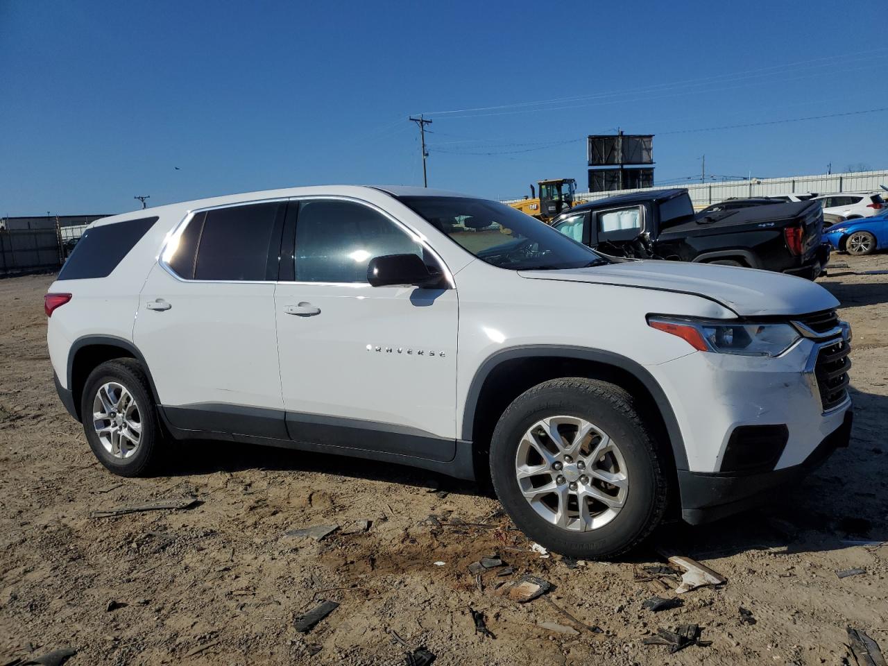2018 Chevrolet Traverse VIN 1GNERFKW2JJ282581 Copart auction photo, side / rear end damage thumbnail 4