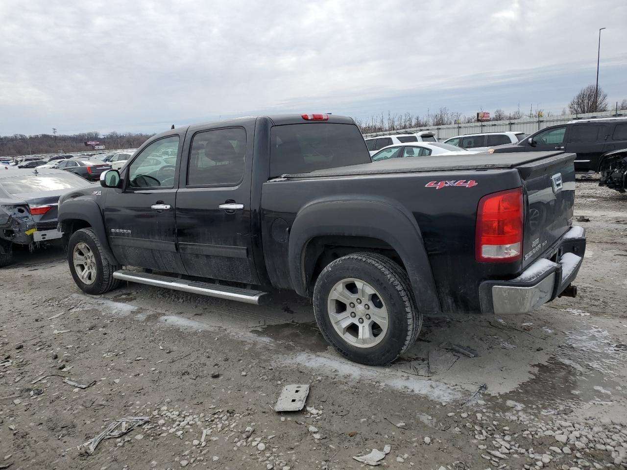 2011 GMC Sierra VIN 3GTP2VE3XBG294885 Copart auction photo, front end damage thumbnail 2