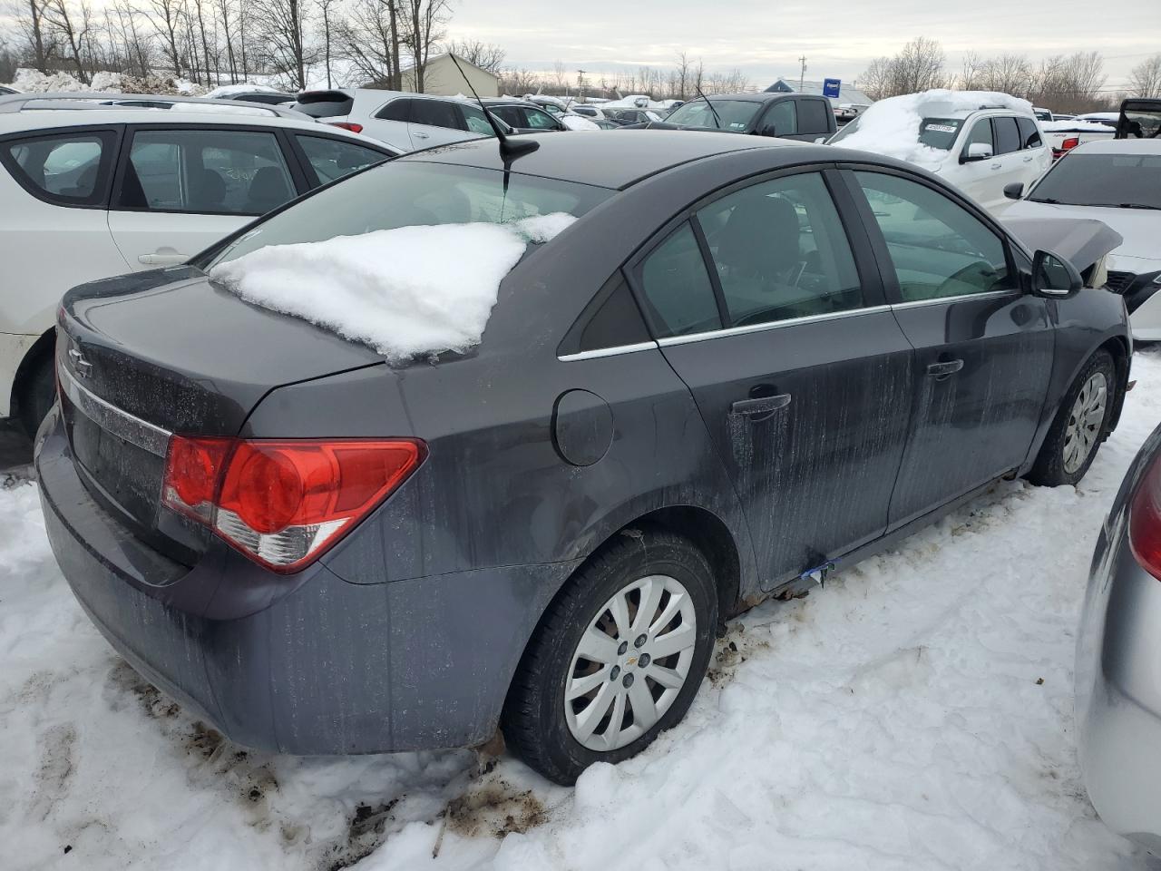 2011 Chevrolet Cruze VIN 1G1PC5SH8B7166632 Copart auction photo, front end / minor dent/scratches damage thumbnail 3