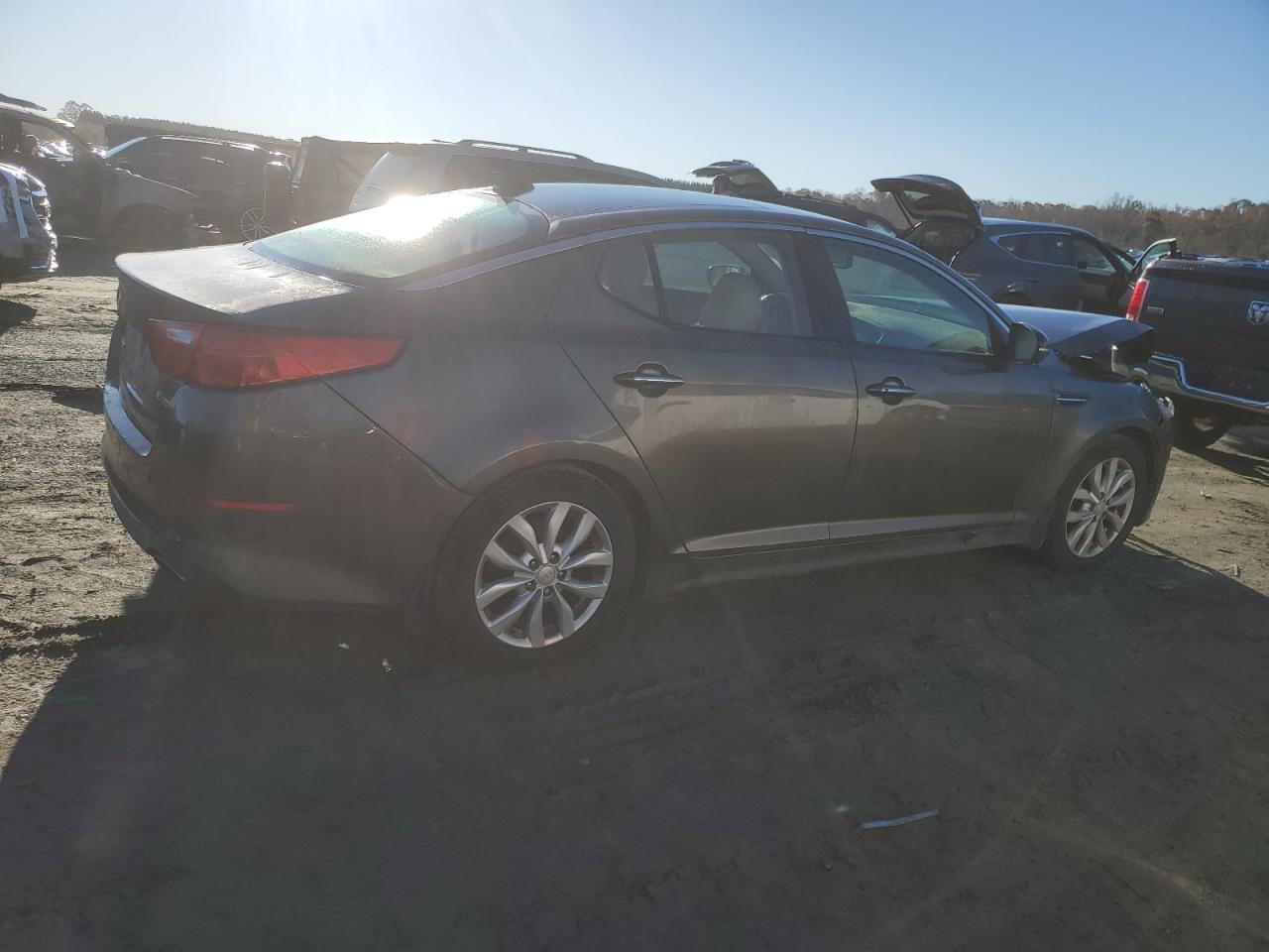 2015 KIA Optima VIN 5XXGN4A72FG400765 Copart auction photo, front end damage thumbnail 3