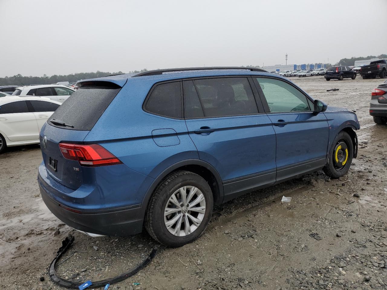 2018 Volkswagen Tiguan VIN 3VV1B7AX4JM098016 Copart auction photo, front end damage thumbnail 3