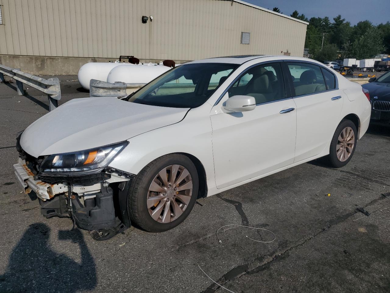 2015 Honda Accord VIN 1HGCR2F72FA054777